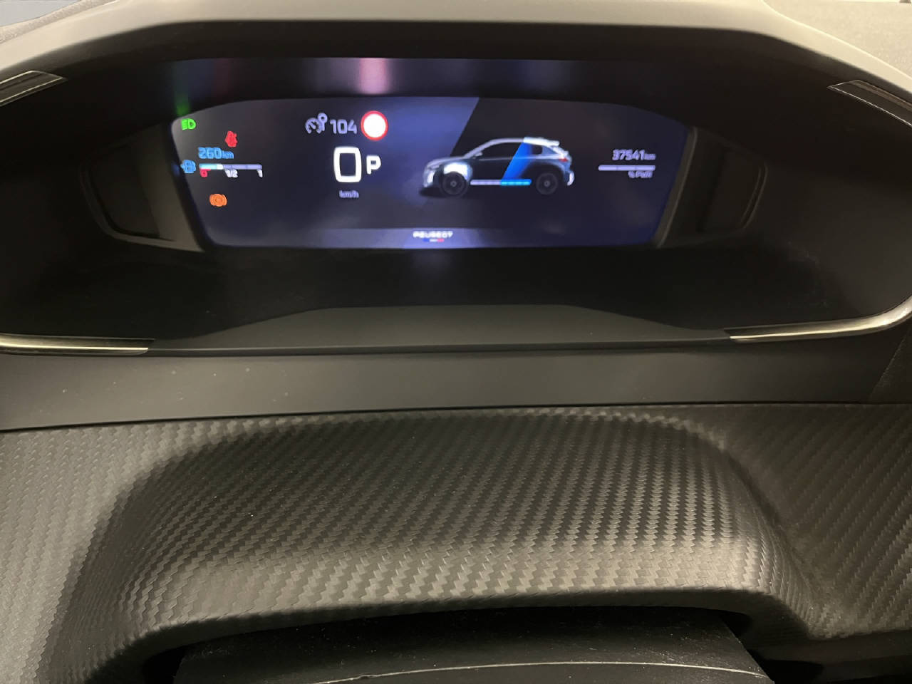 PEUGEOT 208 1.2 Hybrid Allure-image-8