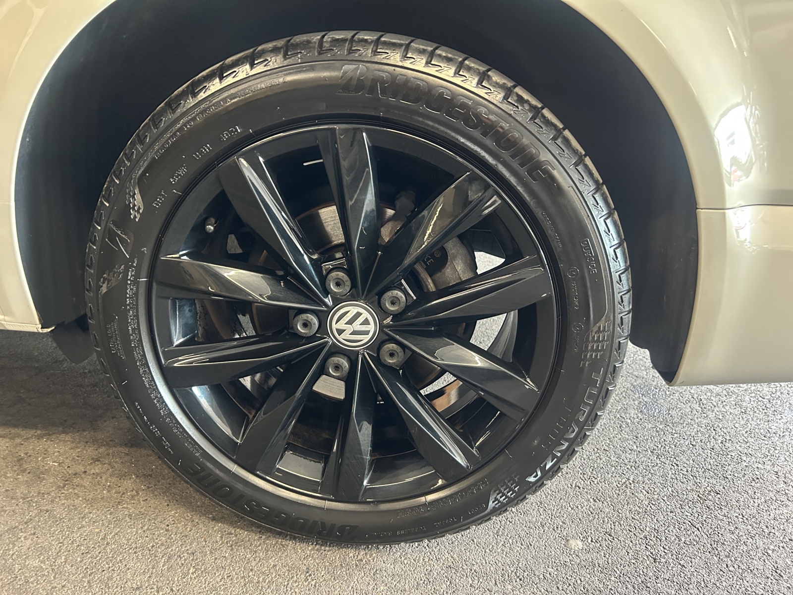 VW T6.1 California 2.0 Bi-TDI Ocean Liberty 4Motion DSG-image-12