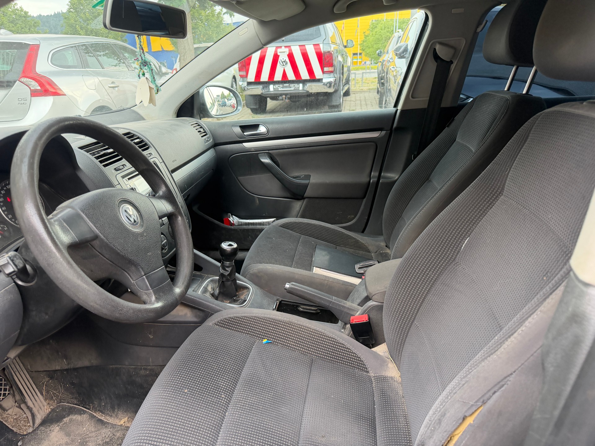 VW Golf Variant 1.9 TDI Comfortline 4Motion-image-7