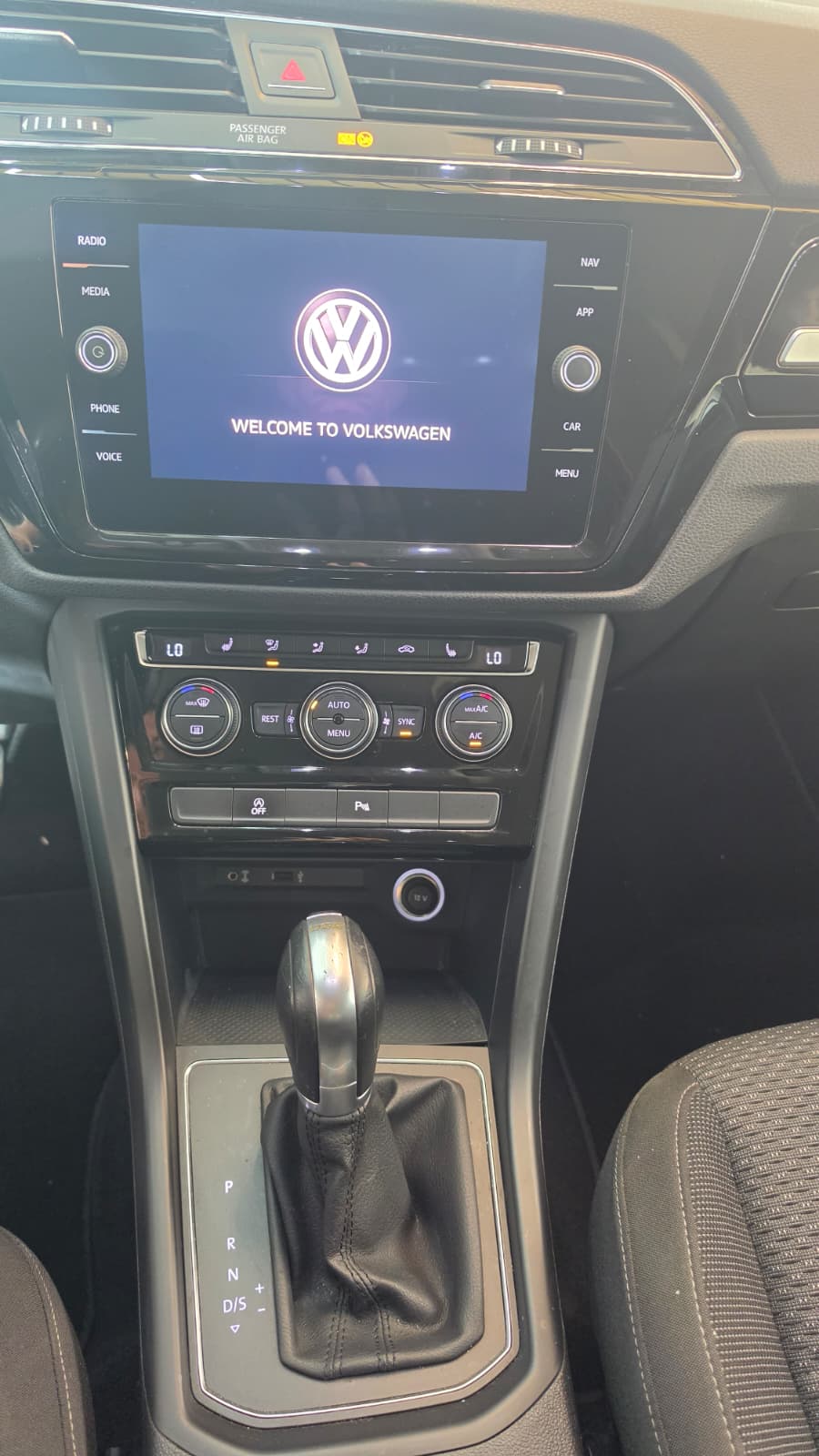 VW Touran 1.6 TDI BlueMotion Technology Trendline DSG, TOP FAHRZEUG, FRISCH AB SERVICE UND FRISCH AB MFK-image-7
