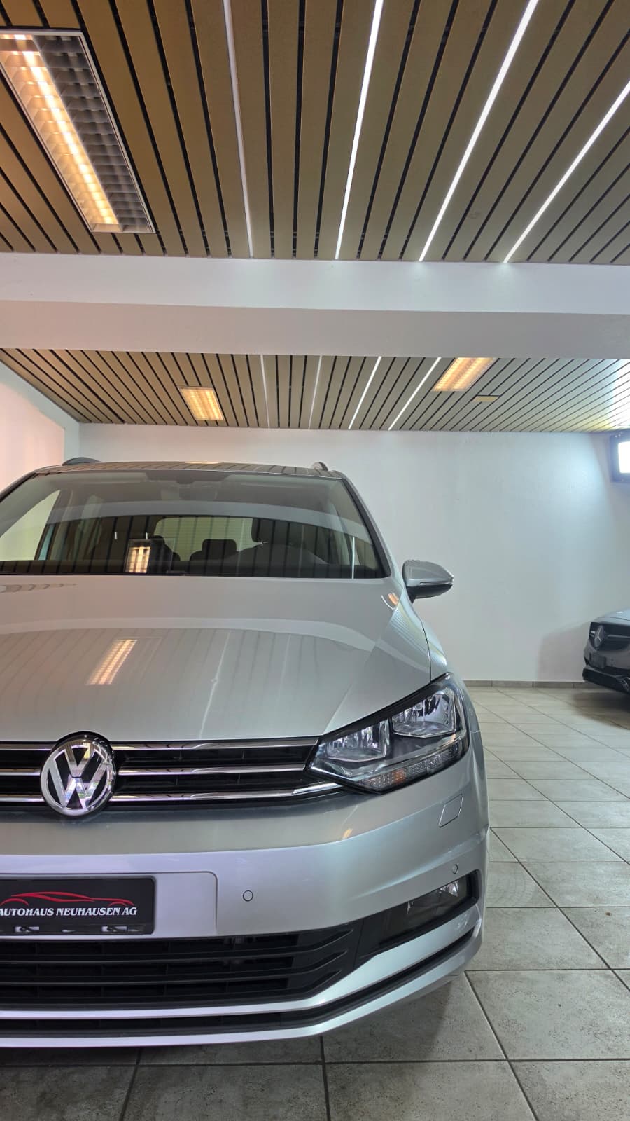 VW Touran 1.6 TDI BlueMotion Technology Trendline DSG, TOP FAHRZEUG, FRISCH AB SERVICE UND FRISCH AB MFK-showroom-element-2