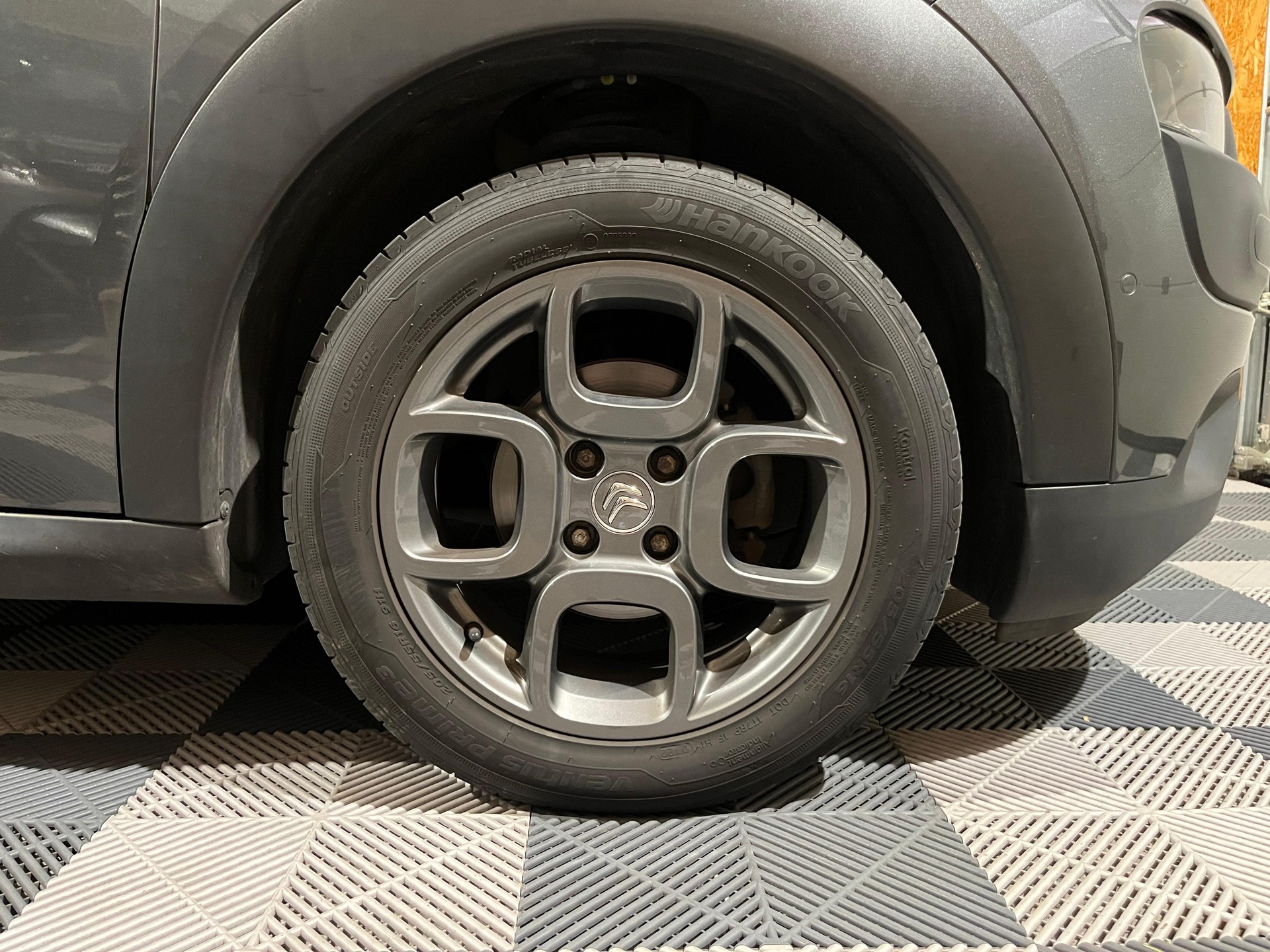 CITROEN C4 Cactus 1.2 e-THP Shine Edition-image-18
