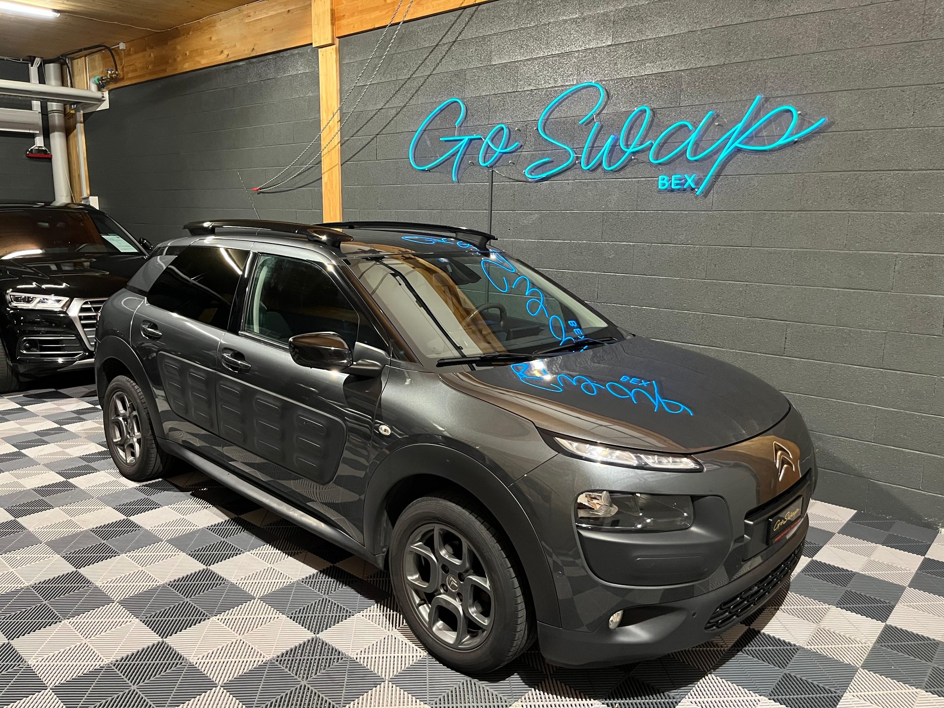 CITROEN C4 Cactus 1.2 e-THP Shine Edition
