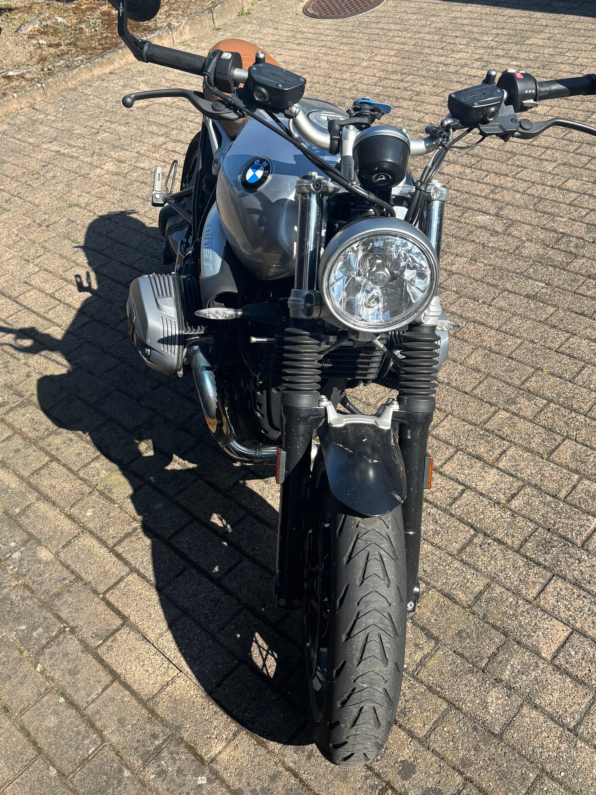 BMW R nineT Scrambler ABS-image-2