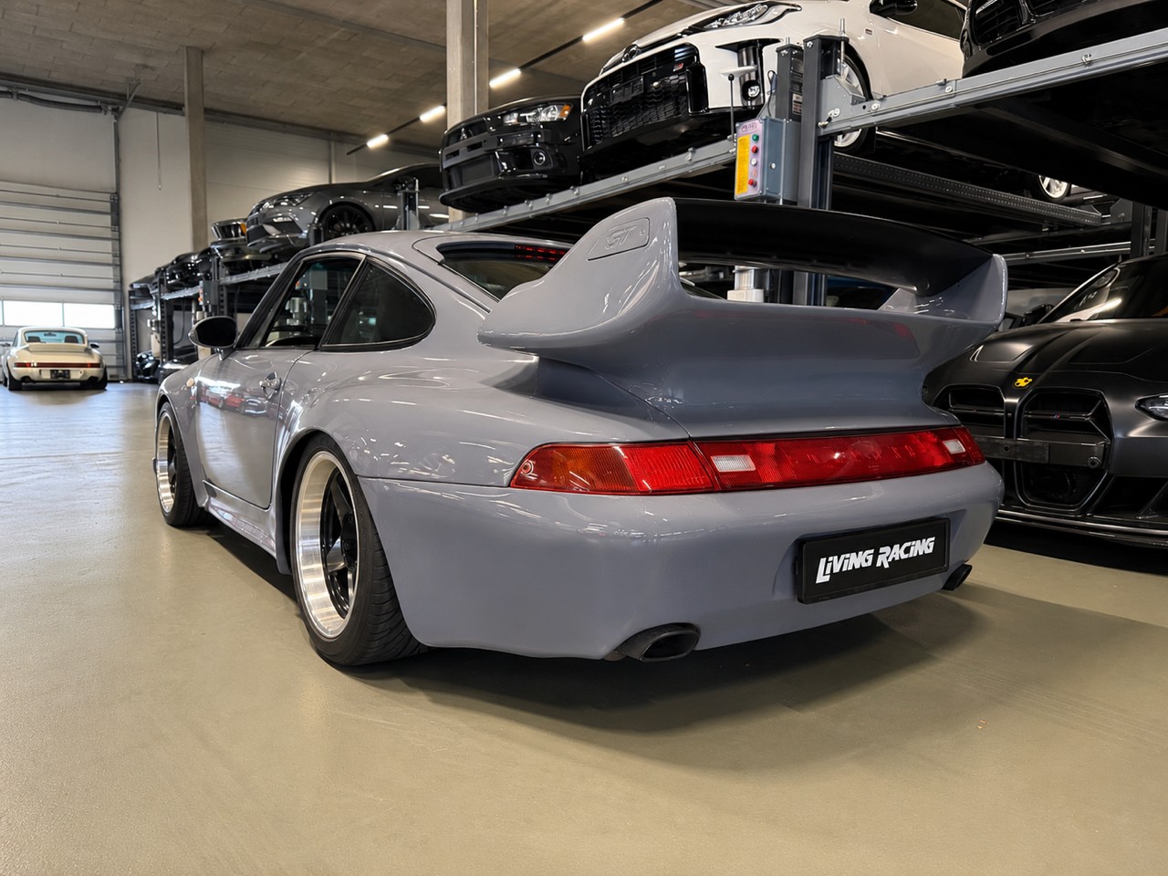 PORSCHE 911 SC *1/1 993 Gt bodykit*-image-2
