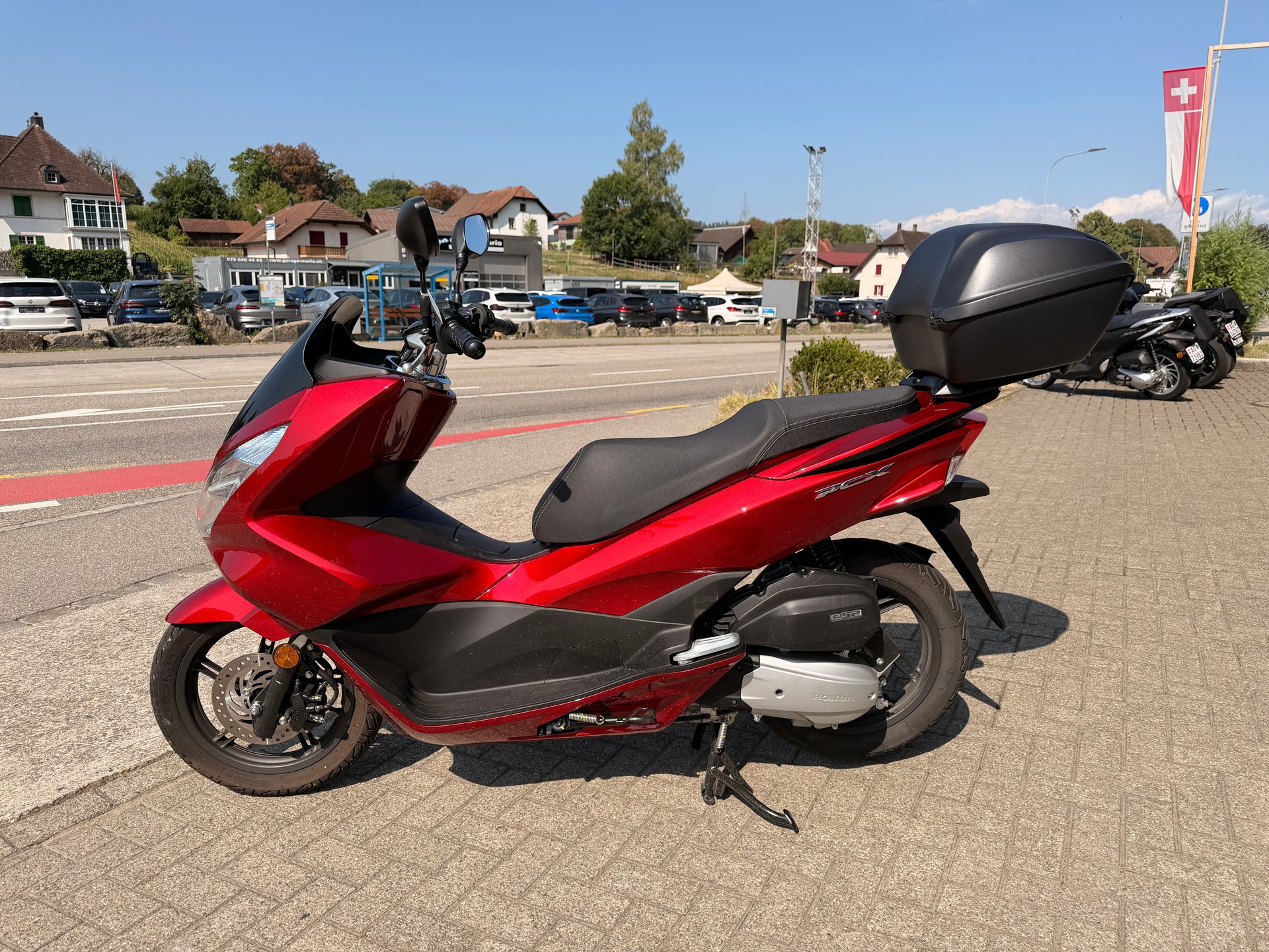 HONDA PCX 125 i-image-1