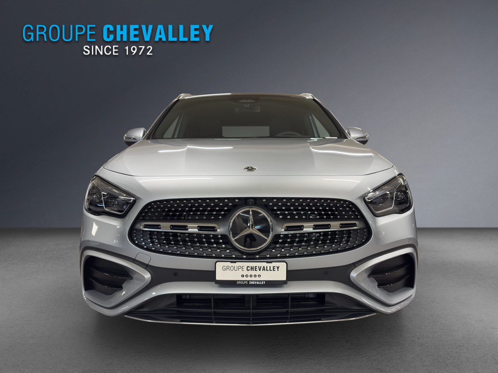 MERCEDES-BENZ GLA 220 4M-showroom-element-3