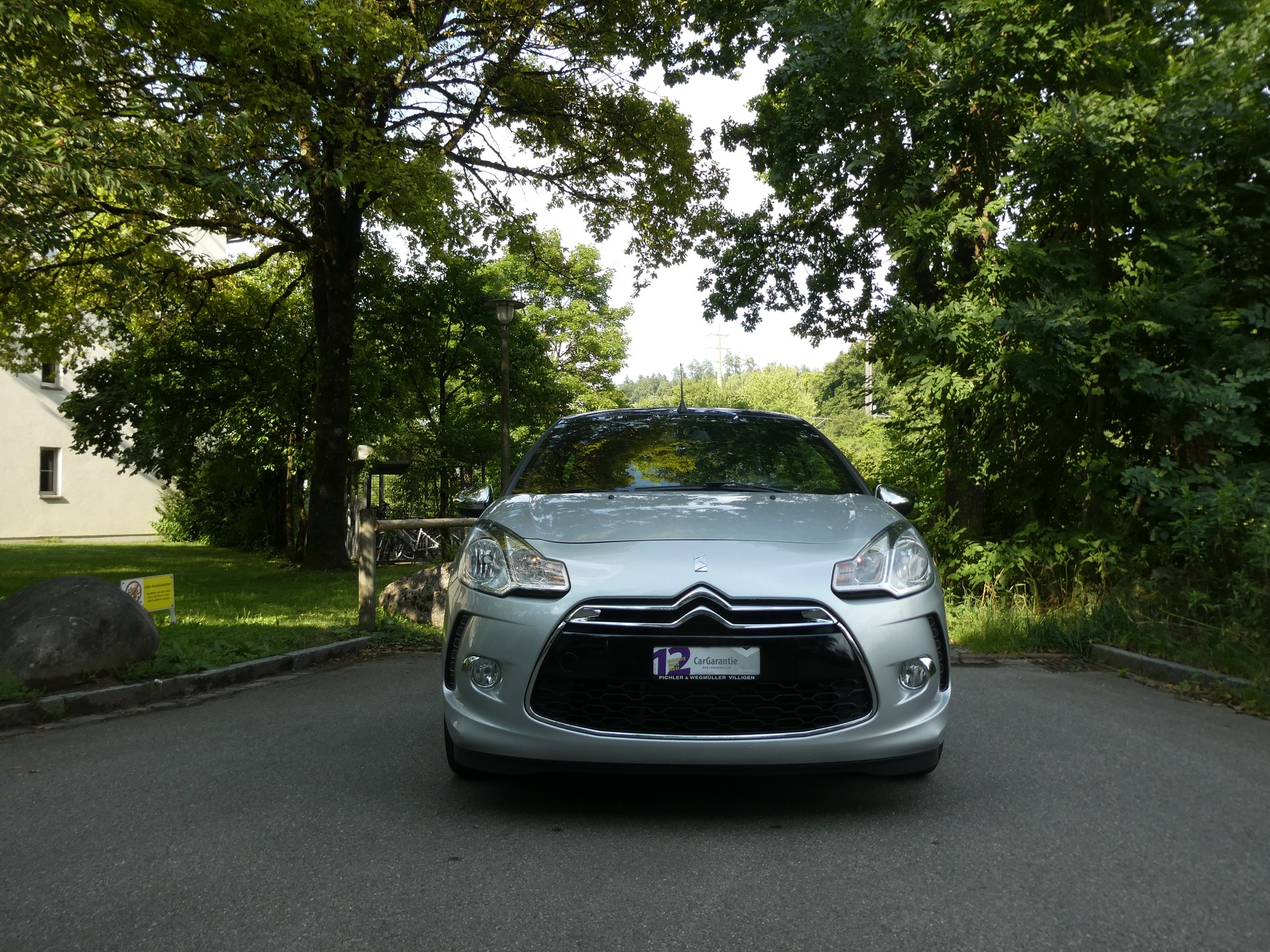 DS AUTOMOBILES DS3 Cabrio 1.6 THP Sport Chic-image-2