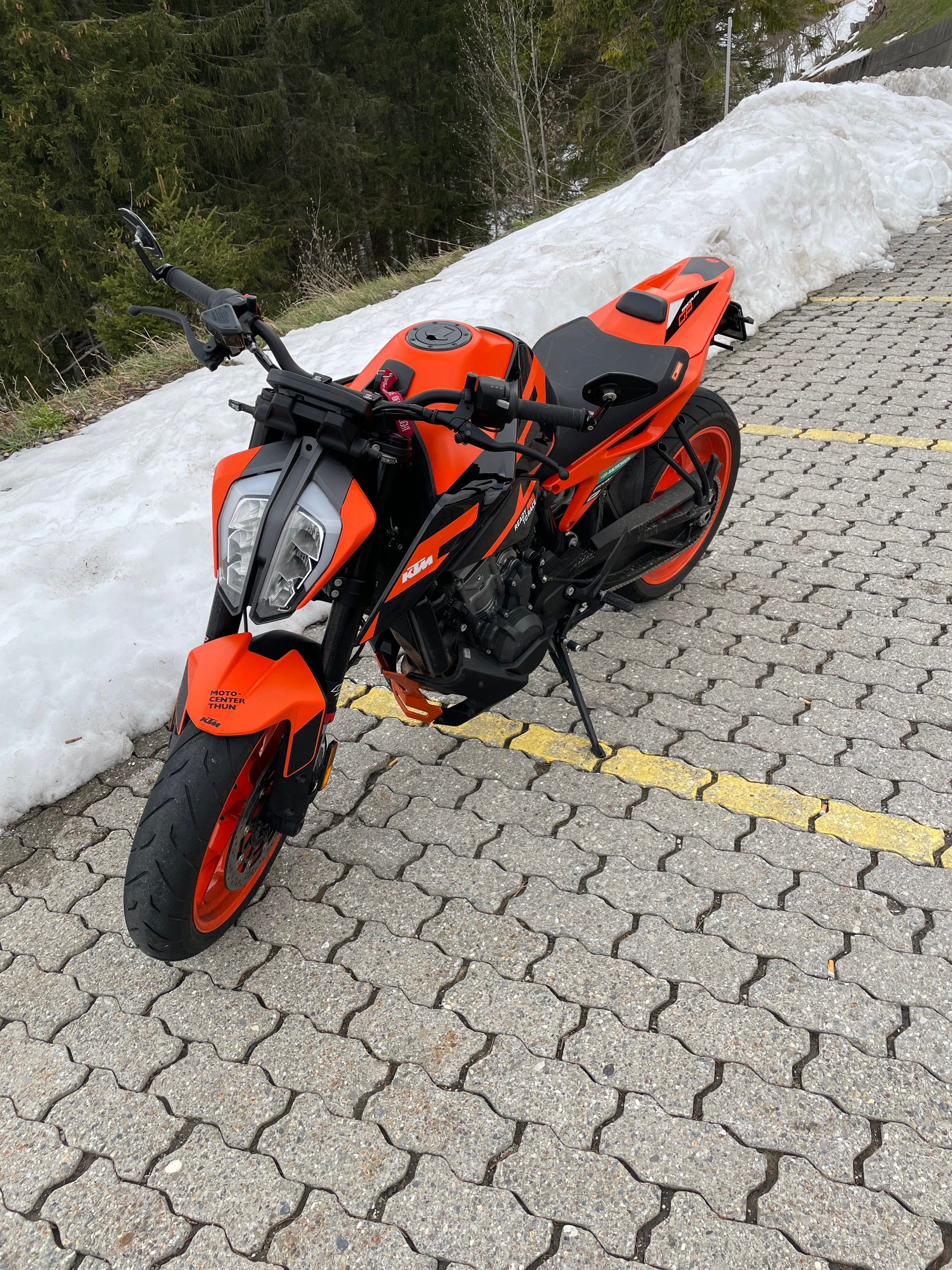 KTM 890 Duke GP-image-1