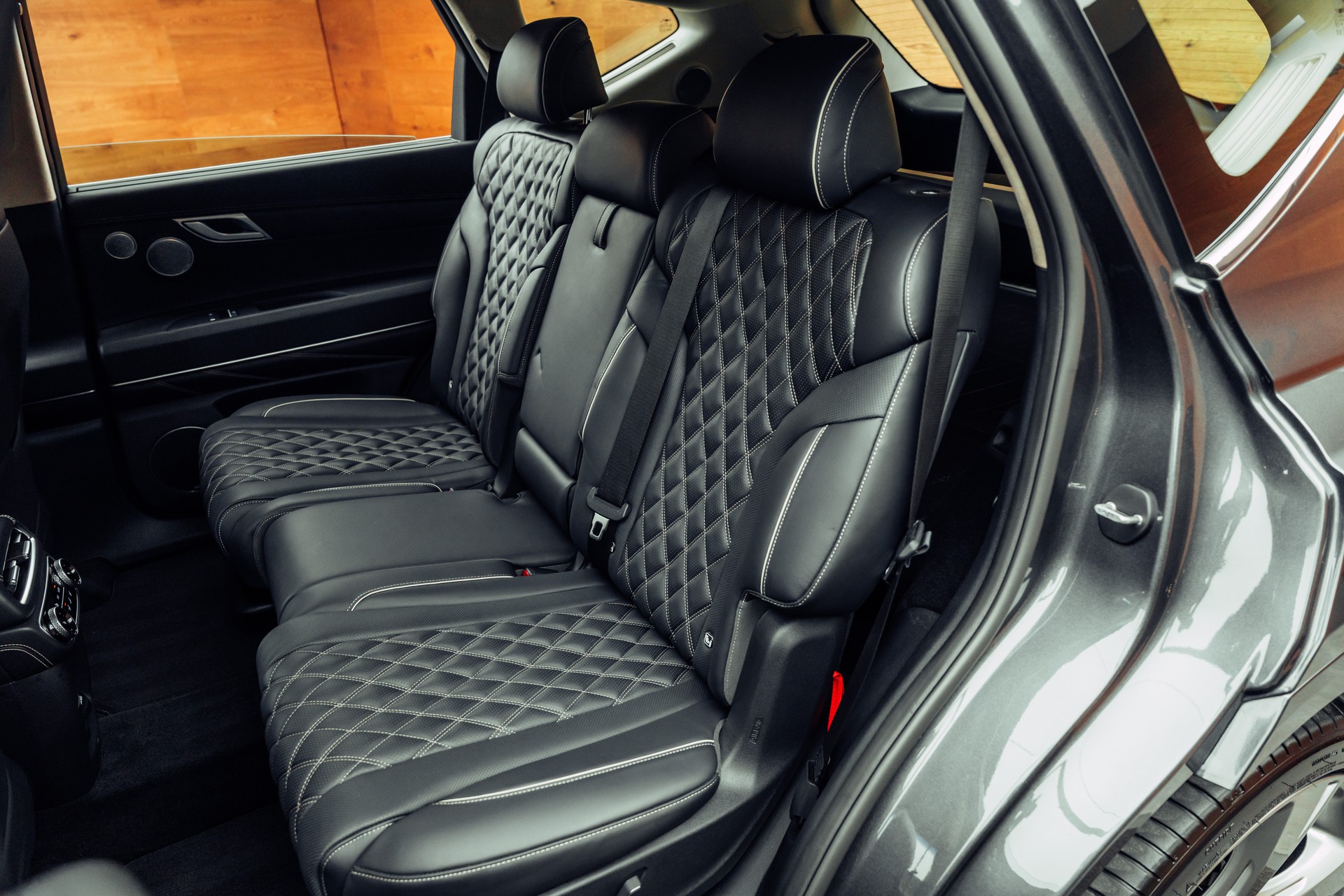 GENESIS GV80 2.5 TGDI Luxus 7 Seater AT8 AWD-image-6
