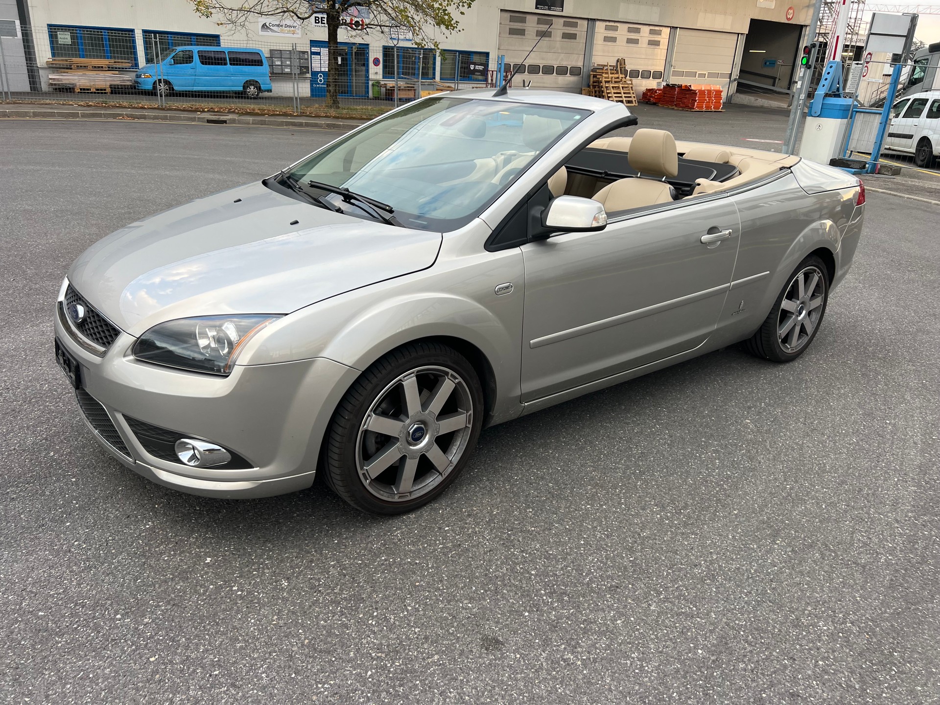 FORD Focus CC 2.0i Titanium