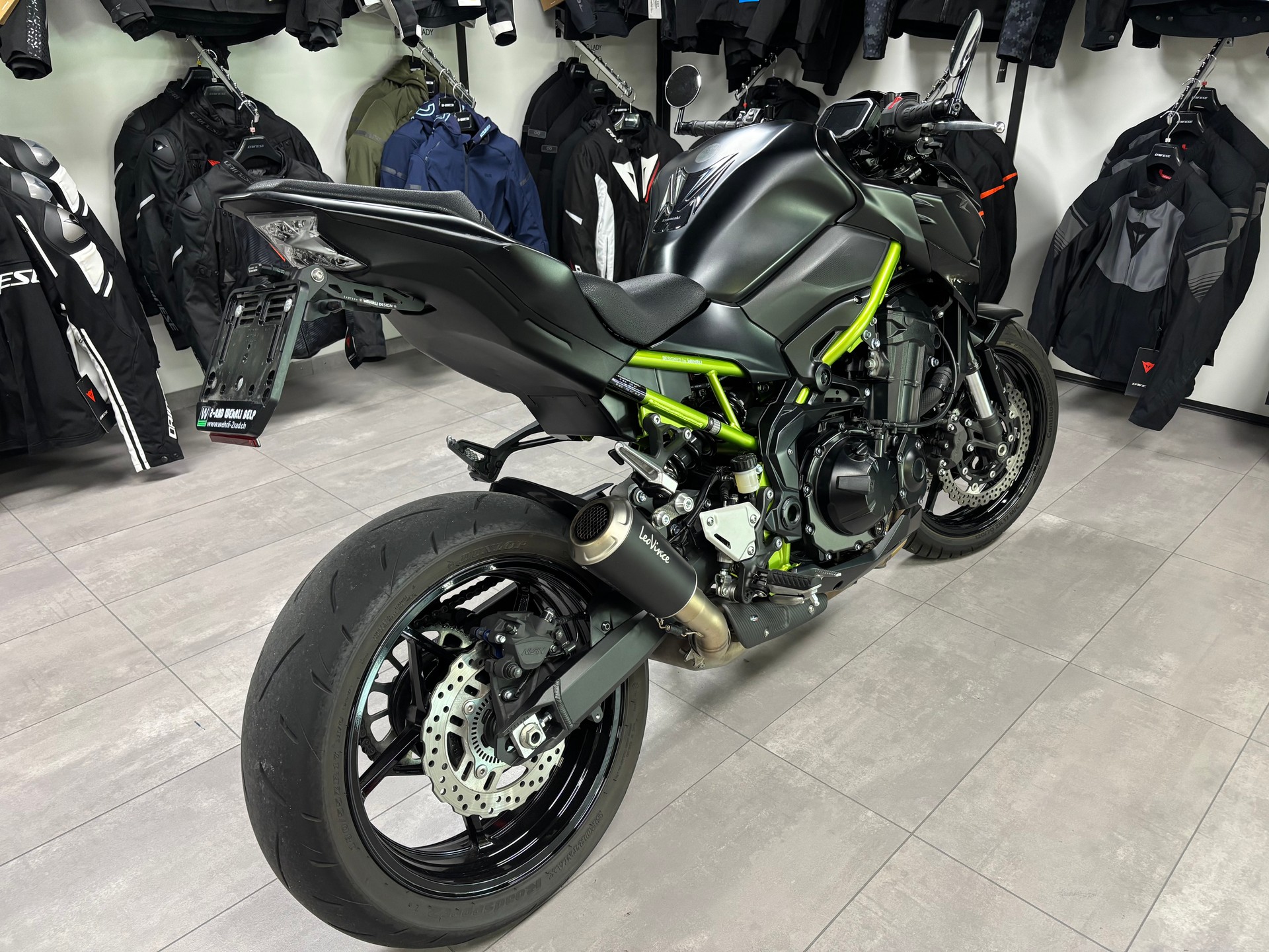 KAWASAKI Z 900-image-4