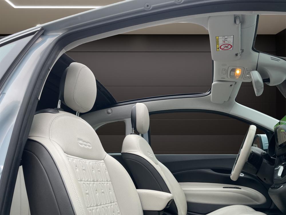 FIAT 500 Cabrio La Prima-image-12