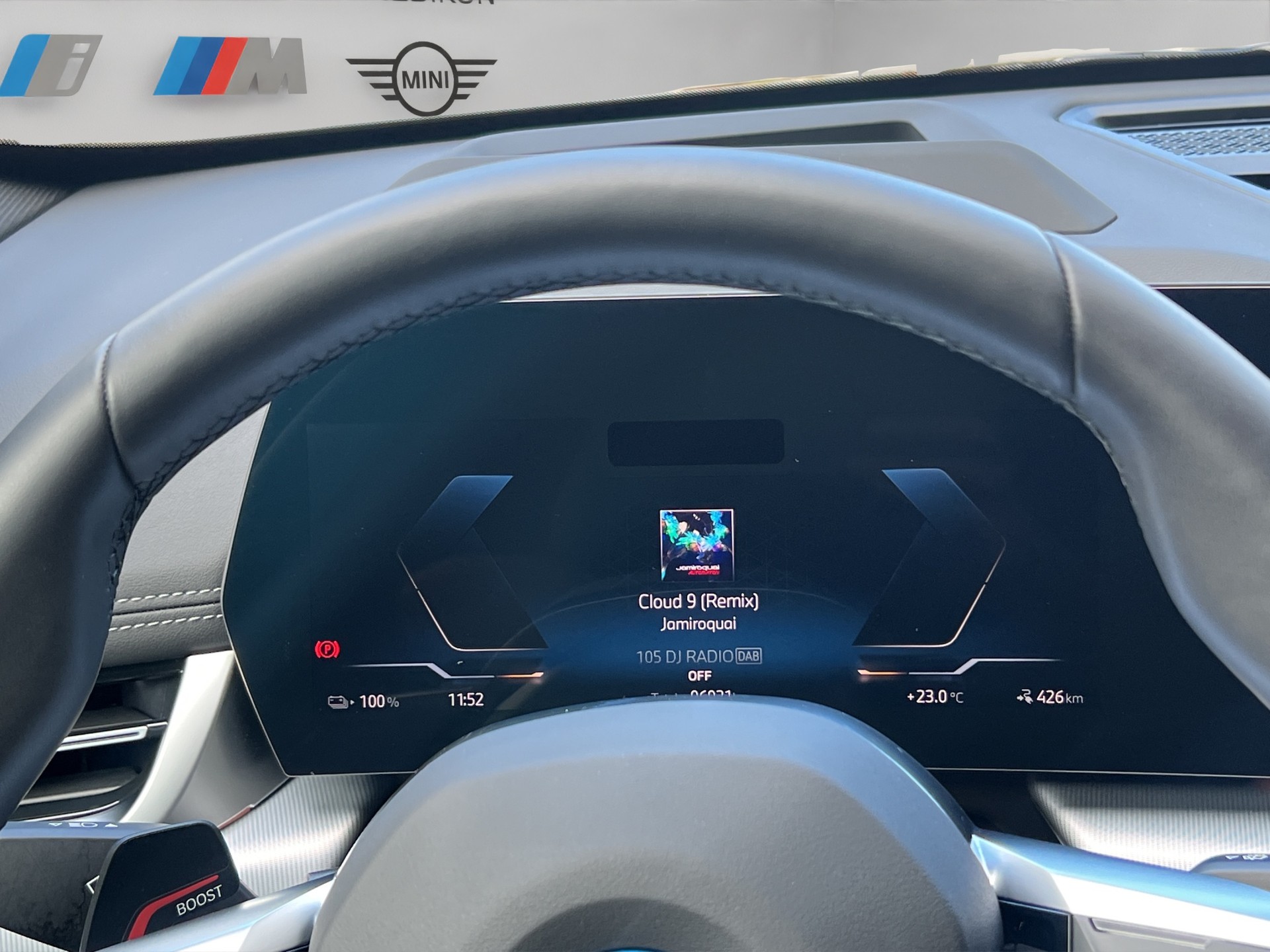 BMW iX1 xDrive 30 M Sport Pro-image-15
