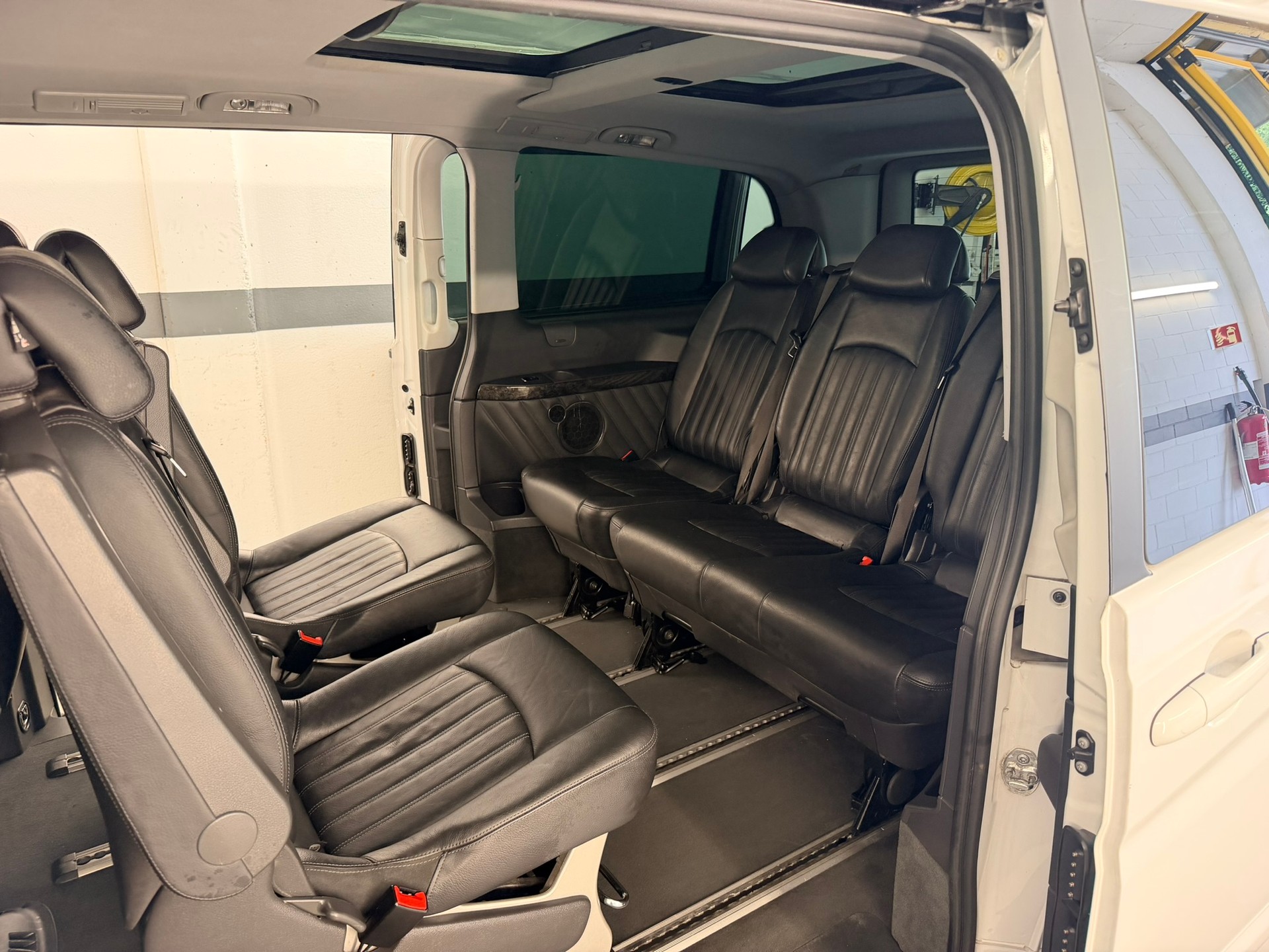 MERCEDES-BENZ Viano 2.2 CDI Blue Eff. Ambiente Ed. L 4Matic A-image-9