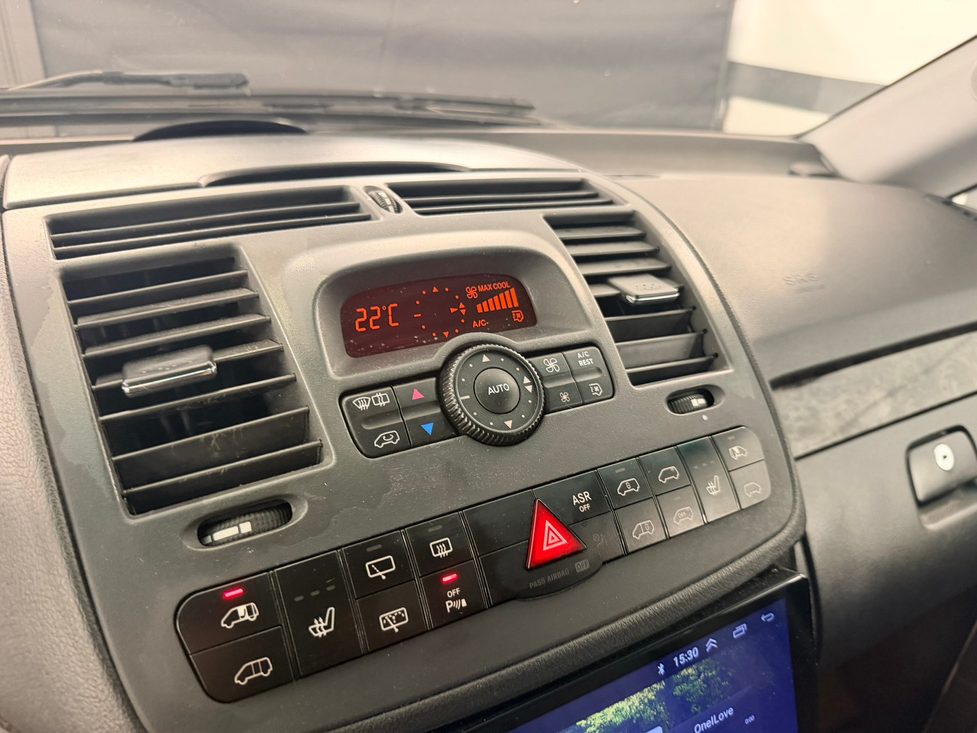 MERCEDES-BENZ Viano 2.2 CDI Blue Eff. Ambiente Ed. L 4Matic A-image-14