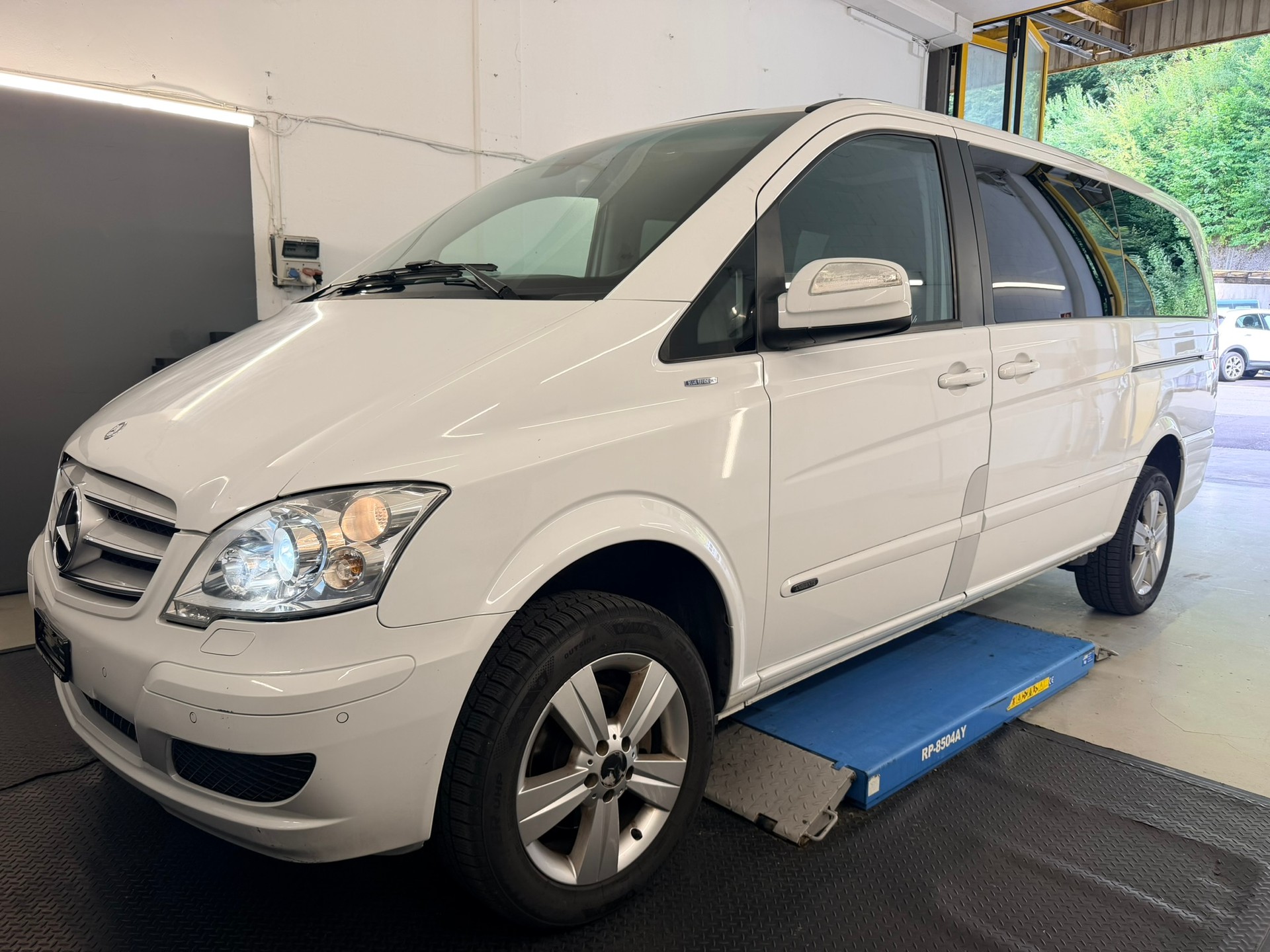 MERCEDES-BENZ Viano 2.2 CDI Blue Eff. Ambiente Ed. L 4Matic A