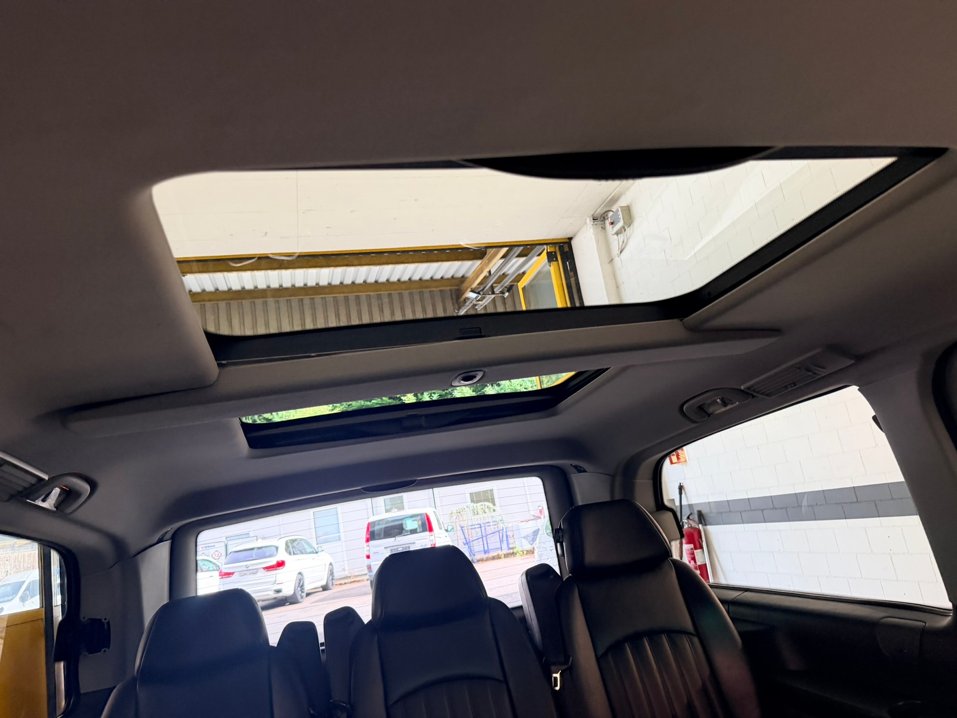 MERCEDES-BENZ Viano 2.2 CDI Blue Eff. Ambiente Ed. L 4Matic A-image-15