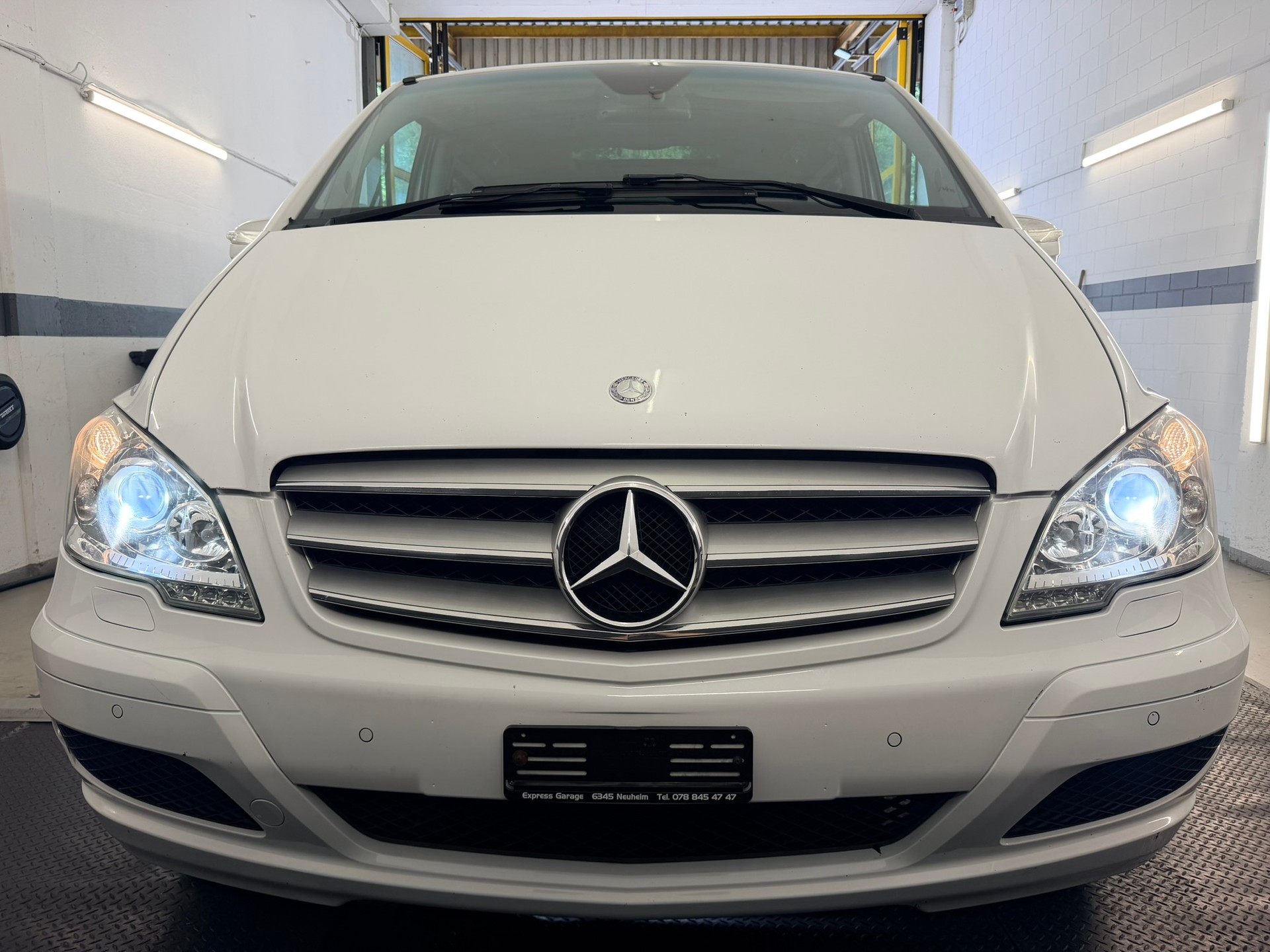 MERCEDES-BENZ Viano 2.2 CDI Blue Eff. Ambiente Ed. L 4Matic A-showroom-element-1