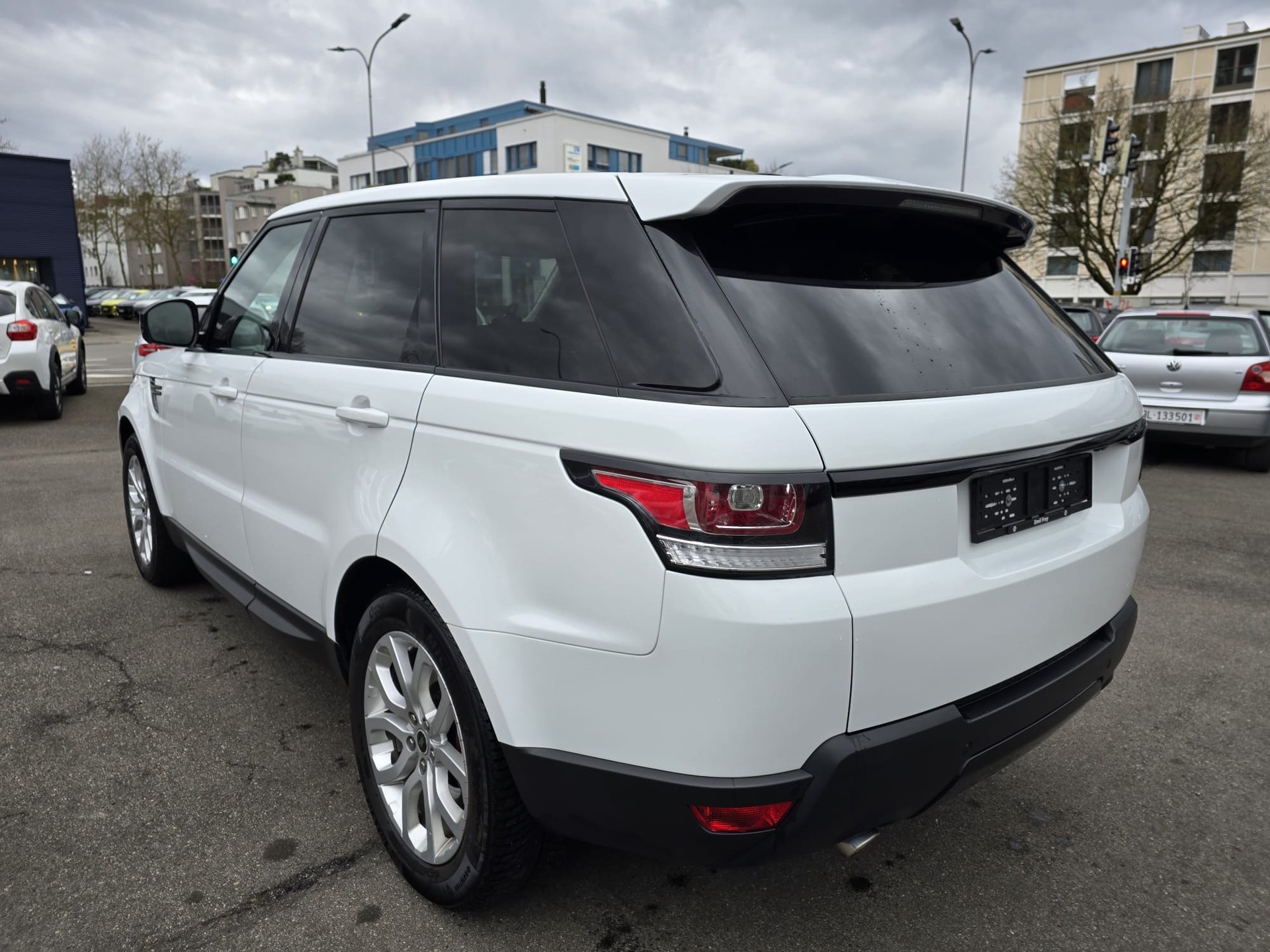 LAND ROVER Range Rover Sport 3.0 SDV6 SE Automatic-image-13
