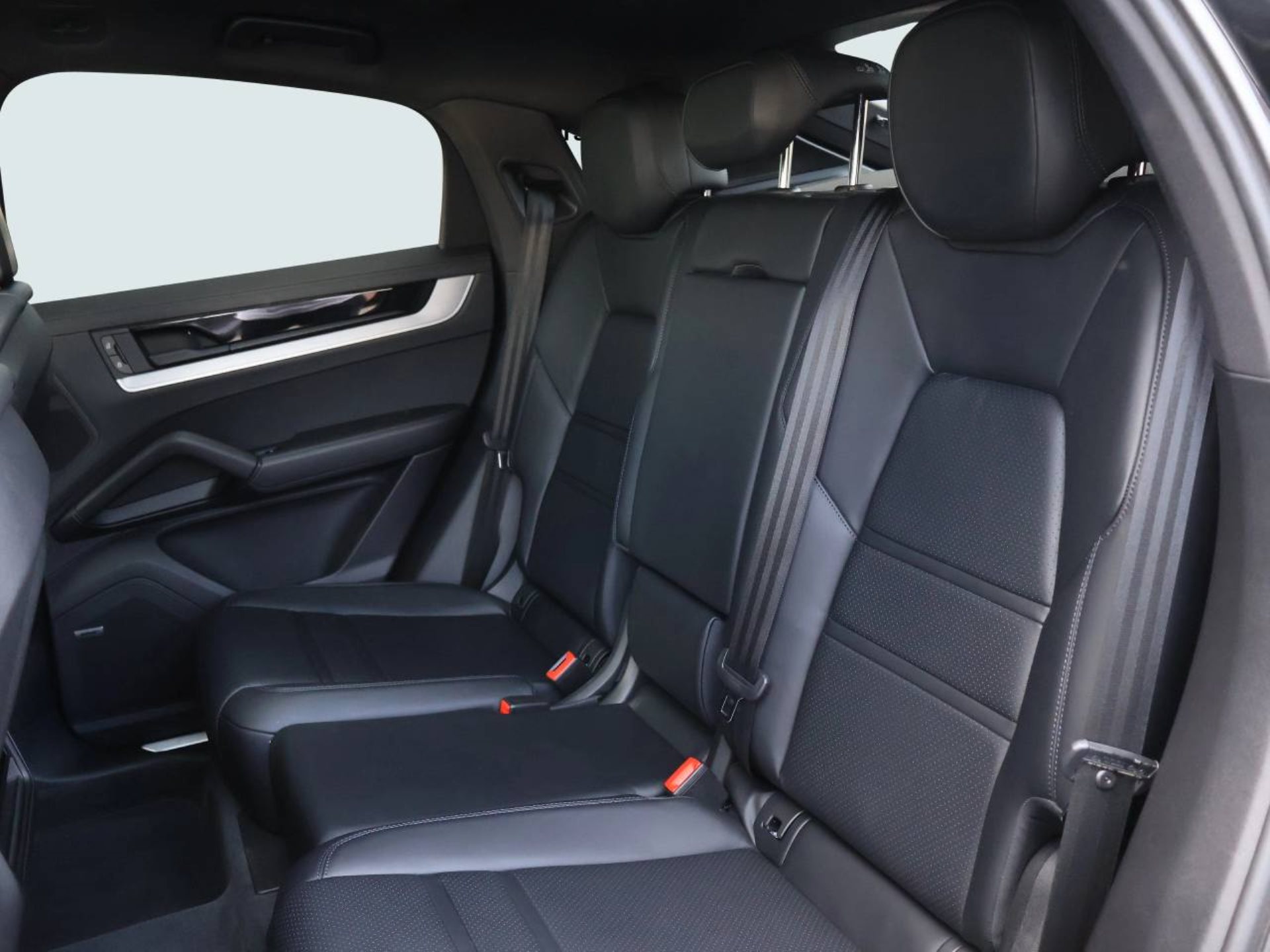 PORSCHE Cayenne S E-Hybrid Coupé-image-15