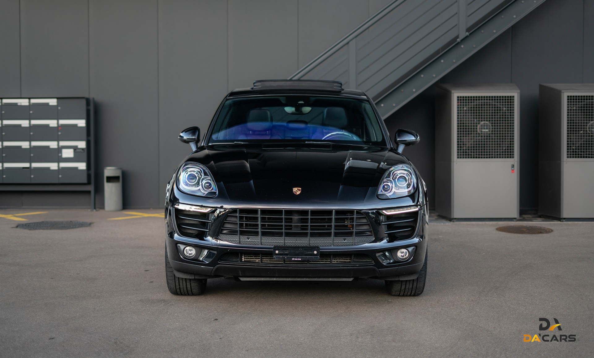 PORSCHE Macan S Diesel PDK-showroom-element-1