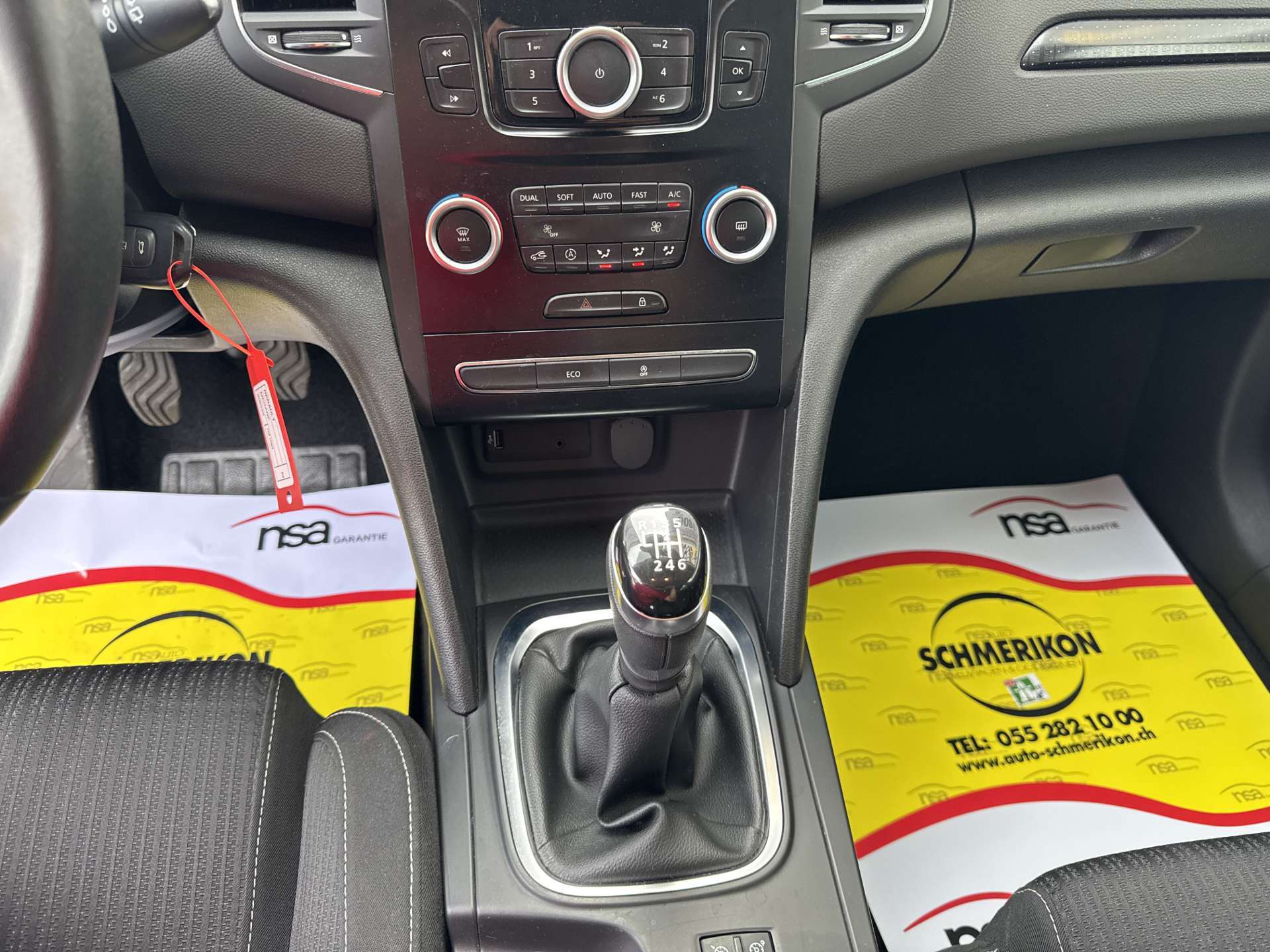 RENAULT Mégane 1.5 dCi Zen Top-Preis-image-10