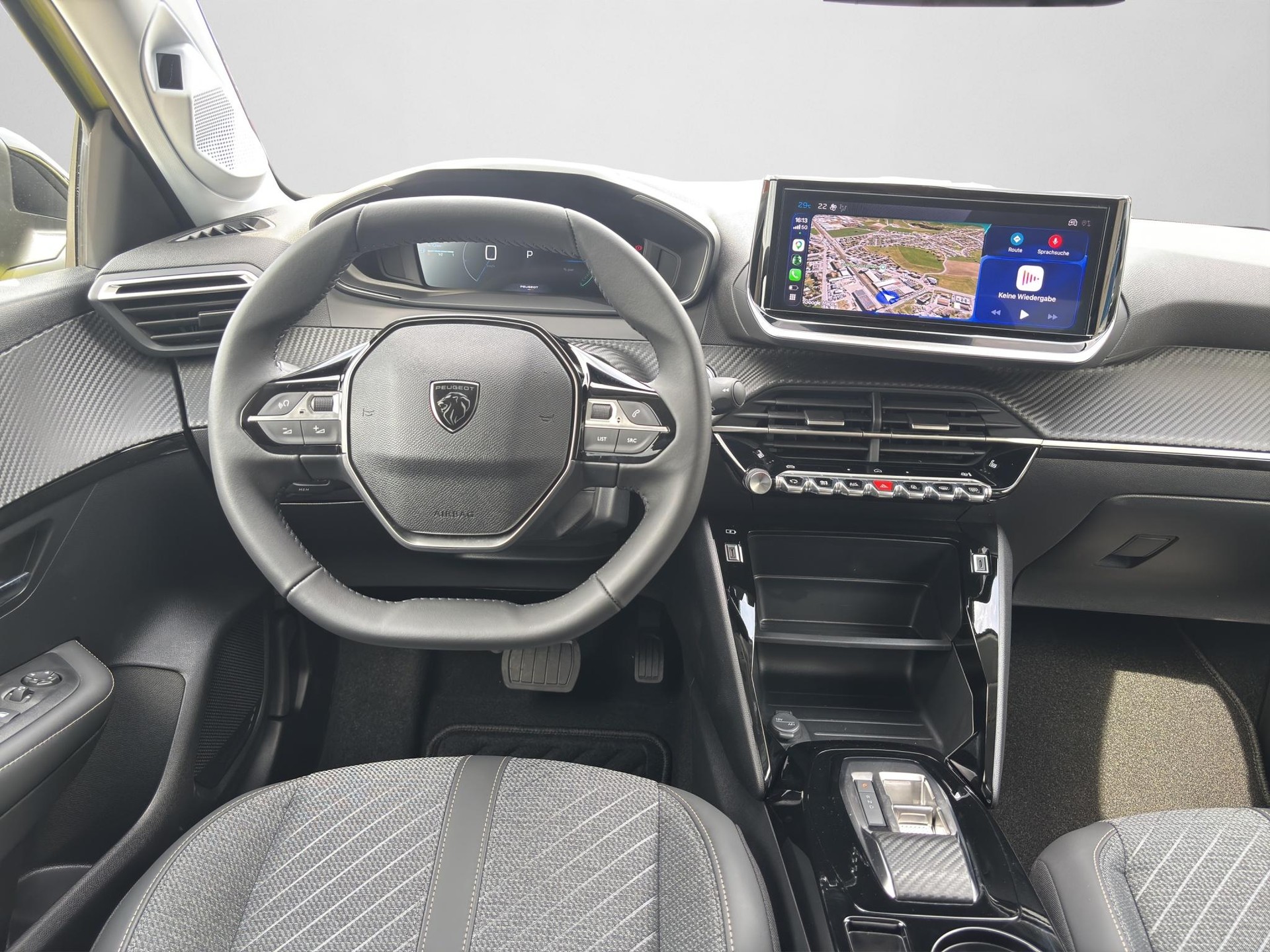PEUGEOT 208 1.2 Hybrid Allure-showroom-element-3