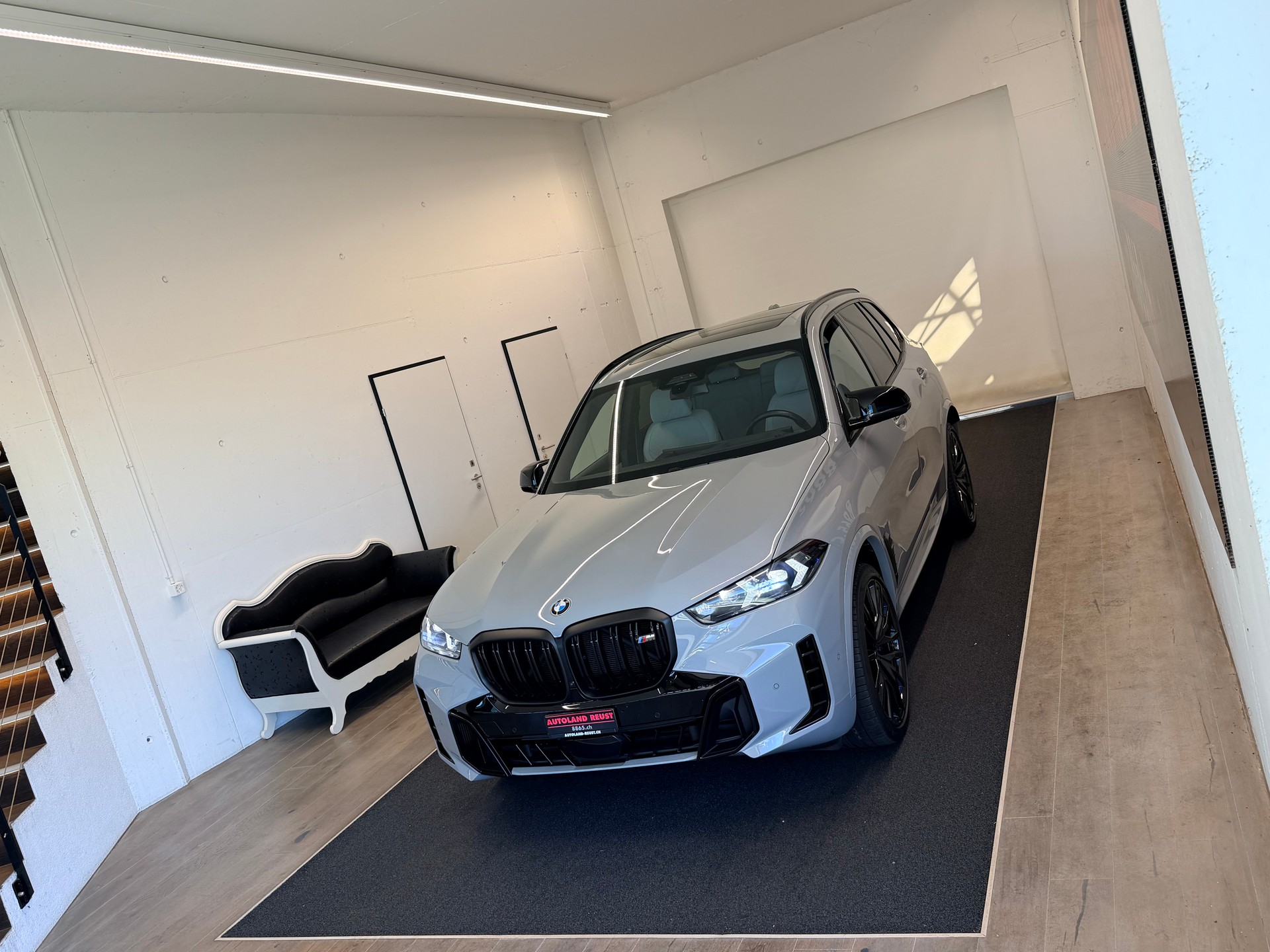 BMW X5 xDrive 48V M60i M Sport Pro Steptronic-showroom-element-3