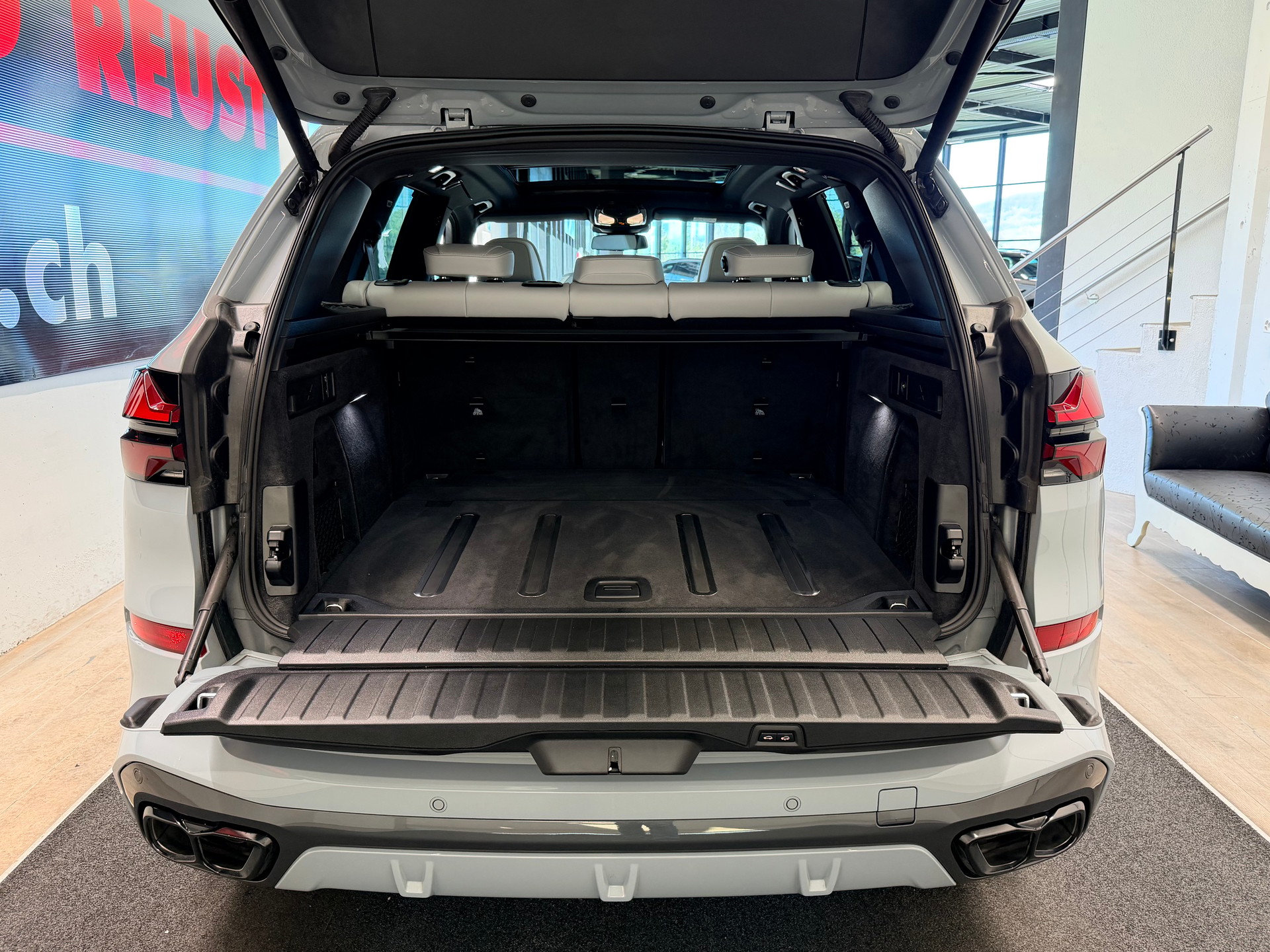 BMW X5 xDrive 48V M60i M Sport Pro Steptronic-image-9