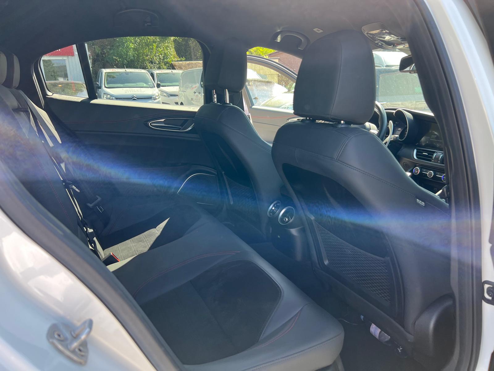 ALFA ROMEO Giulia 2.9 V6 Quadrifoglio Automatic-image-6