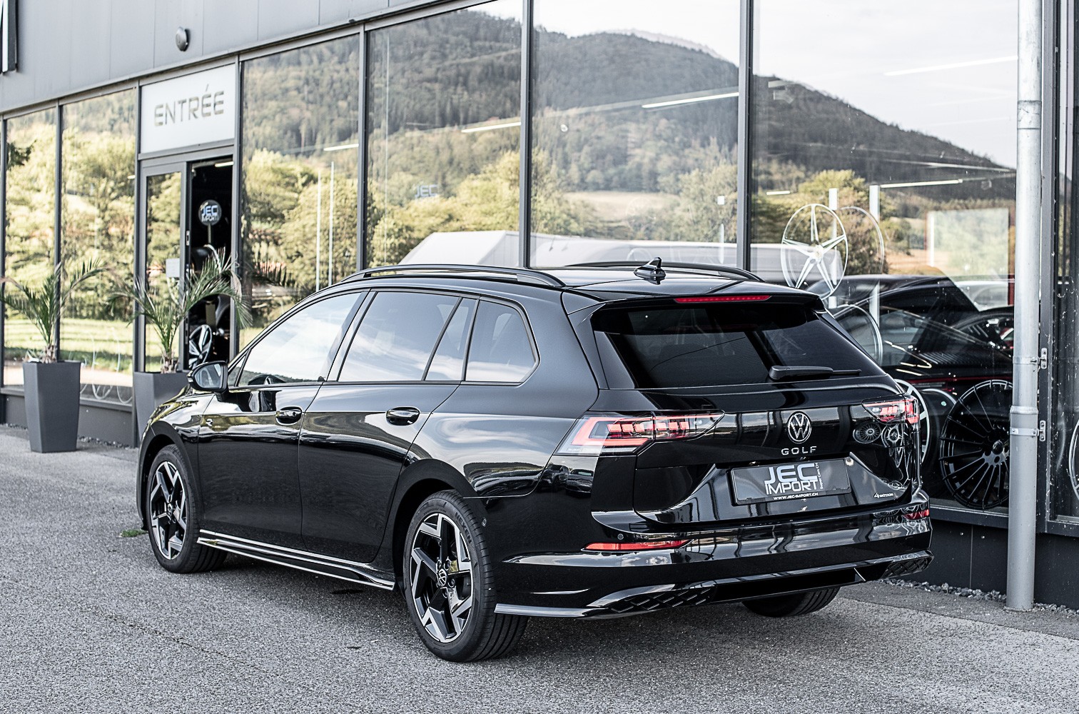 VW Golf Variant 2.0 R-Line 4 Motion DSG-showroom-element-3