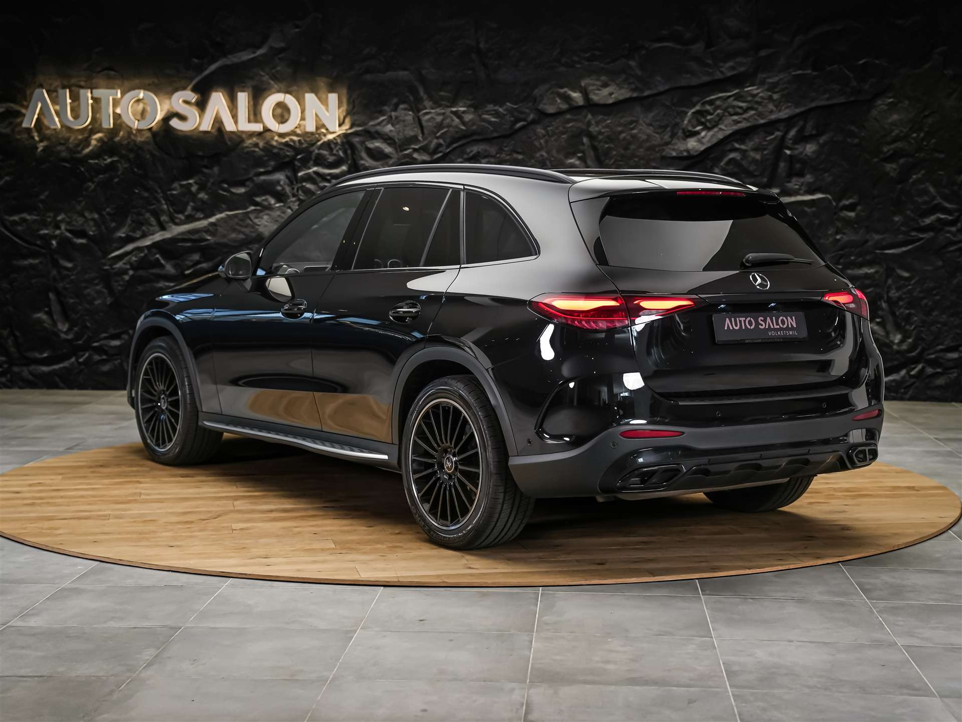 MERCEDES-BENZ GLC 300 4Matic AMG Line 9G-Tronic *Fahrerassistenz*Lenkradheizung*-showroom-element-3