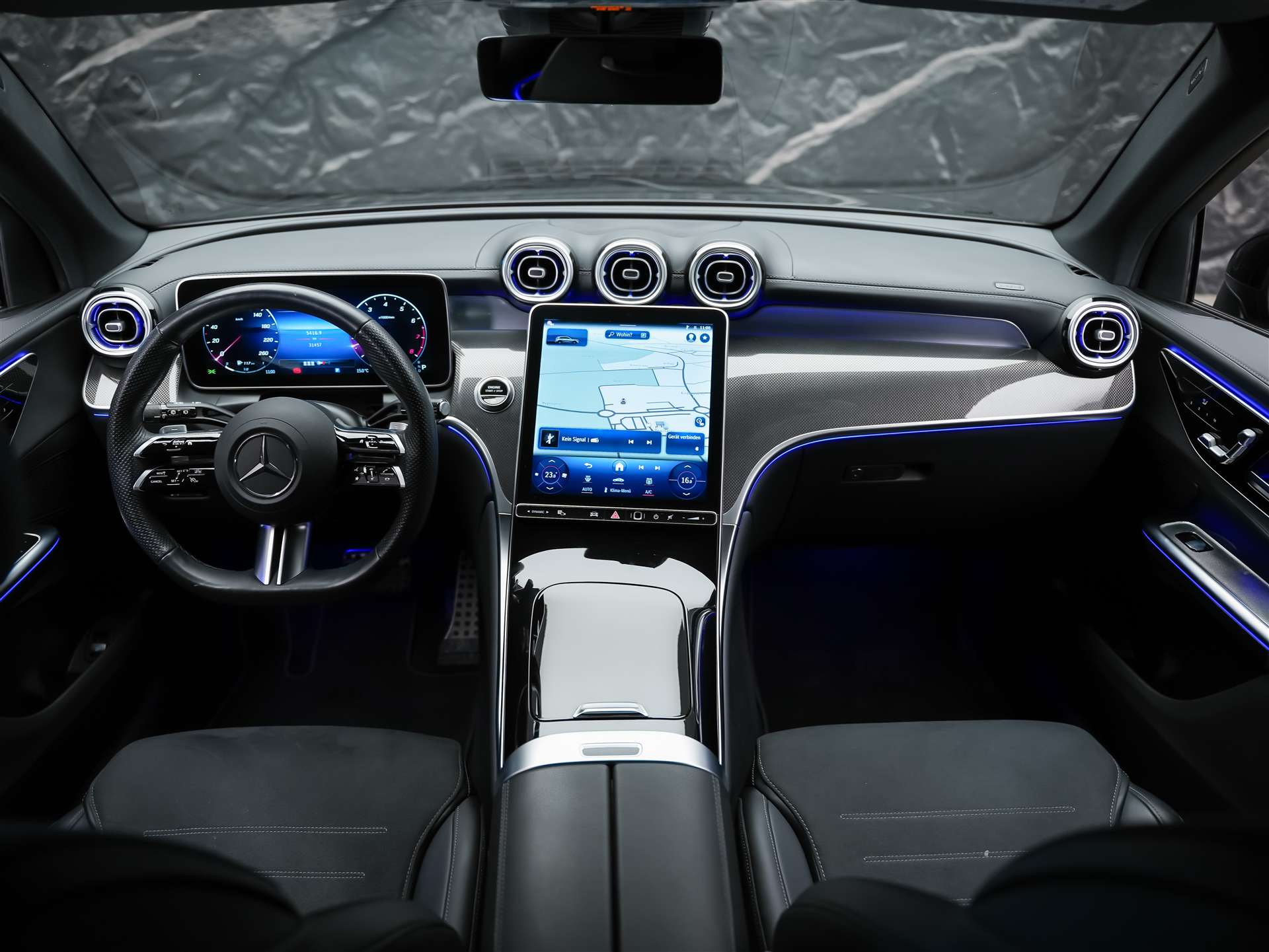 MERCEDES-BENZ GLC 300 4Matic AMG Line 9G-Tronic *Fahrerassistenz*Lenkradheizung*-image-18