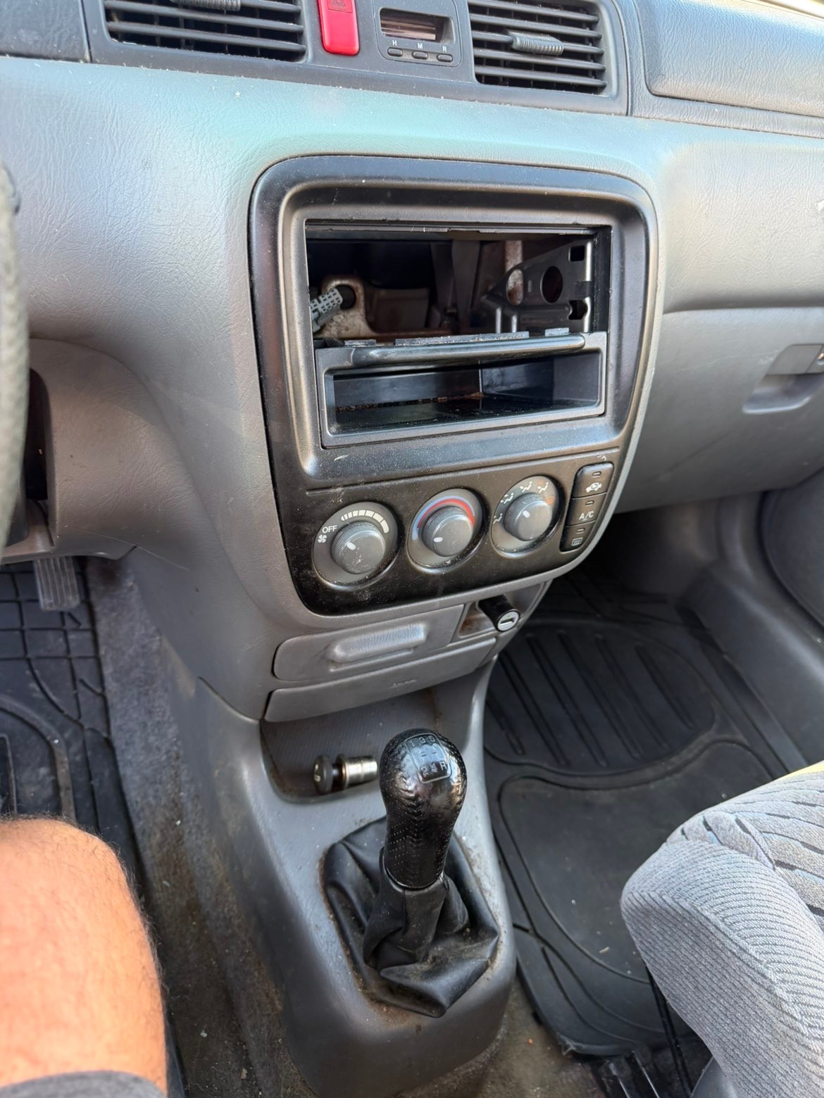 HONDA CR-V 2.0i 4WD ES-image-4
