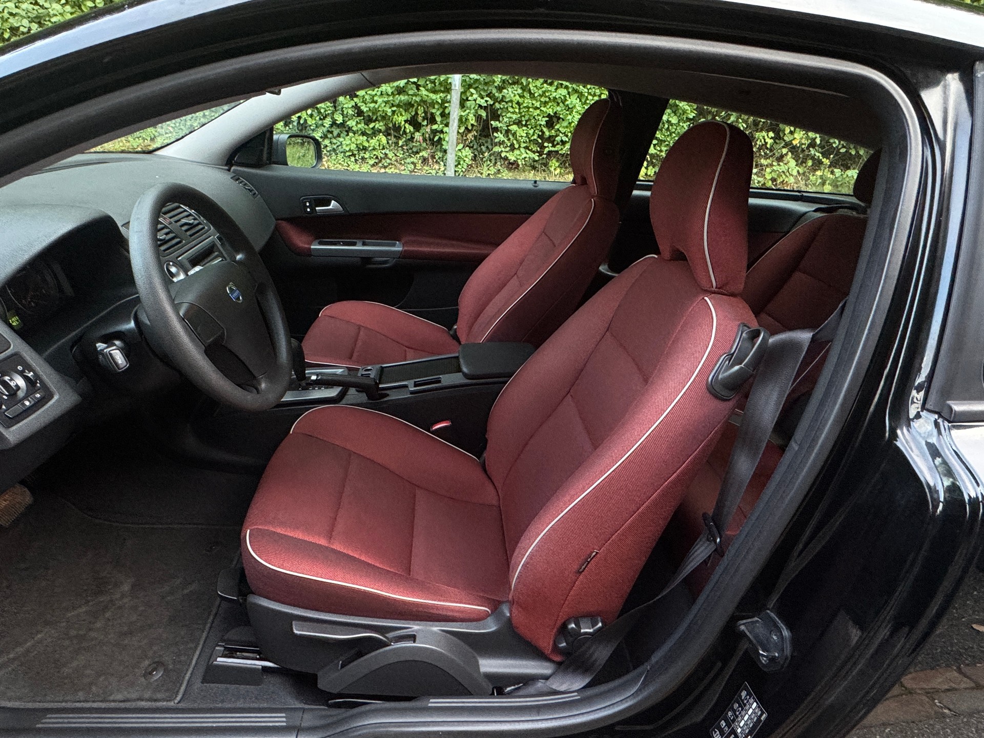 VOLVO C30 2.0D Summum Powershift-image-7
