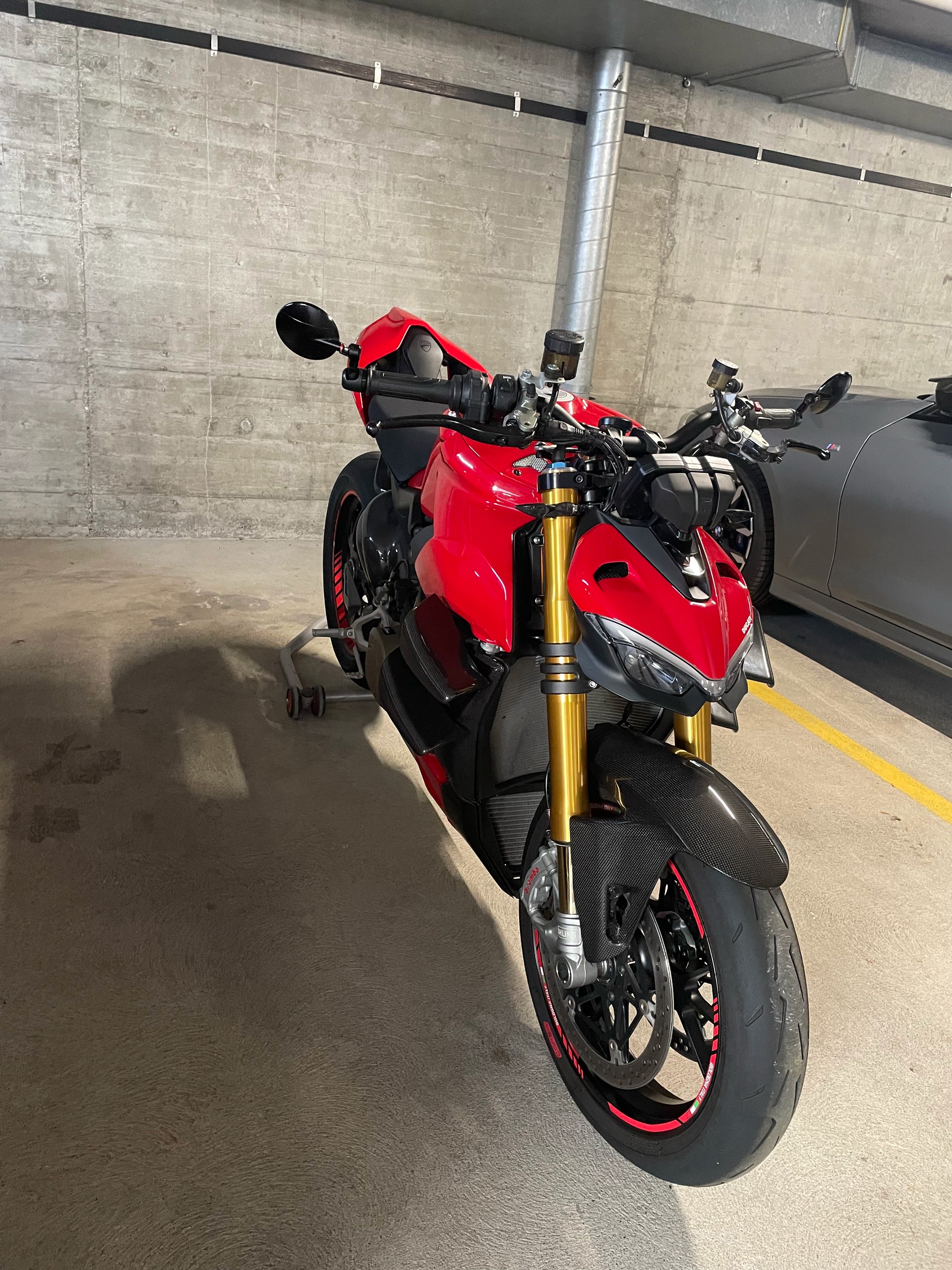DUCATI Streetfighter V4 S-image-0