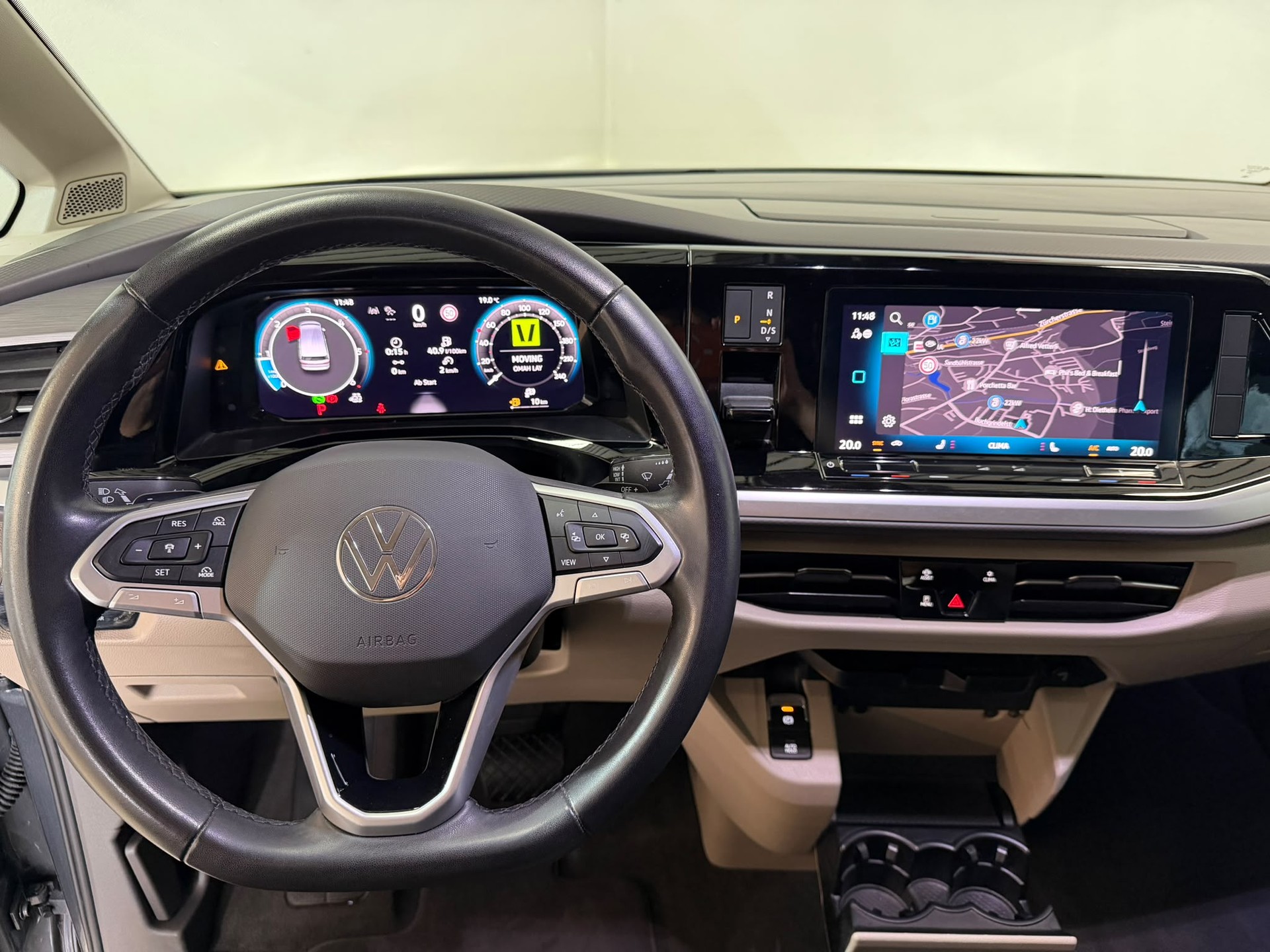 VW Multivan 2.0 TDI Life DSG Lang-image-7
