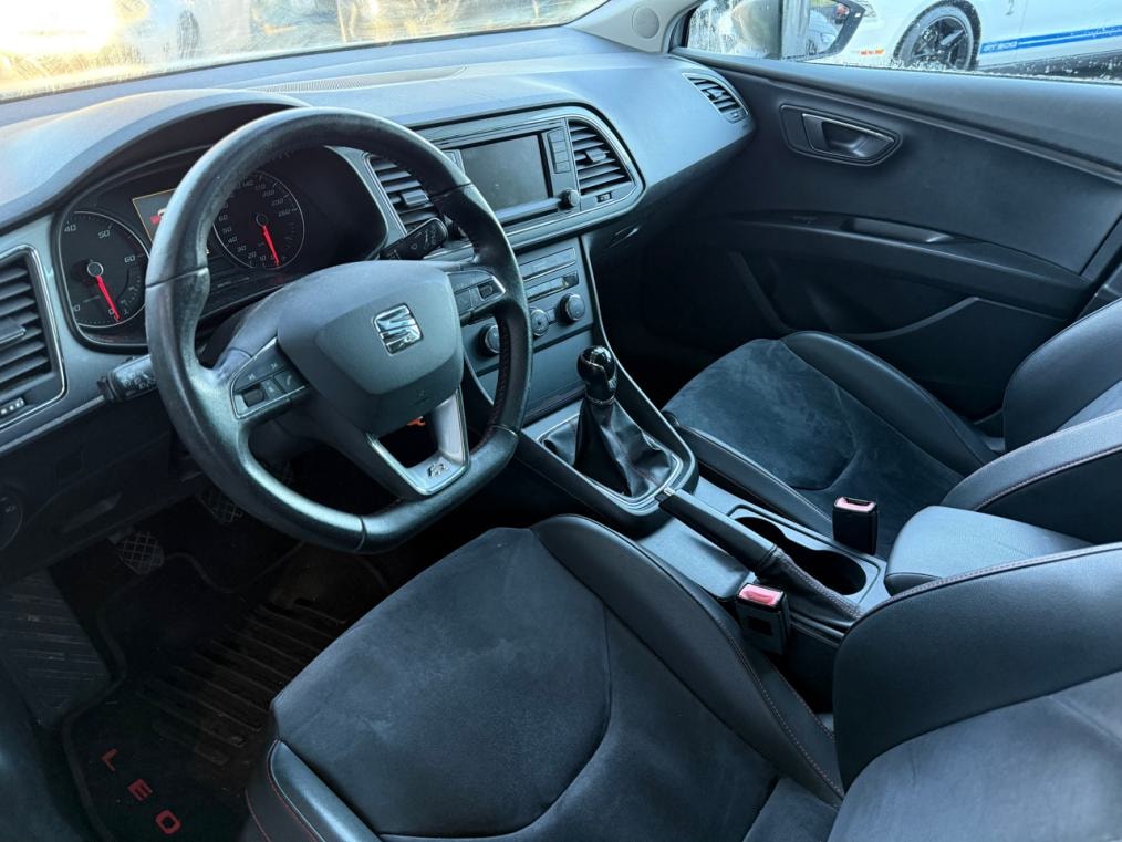 SEAT Leon 2.0 TDi FR-showroom-element-3