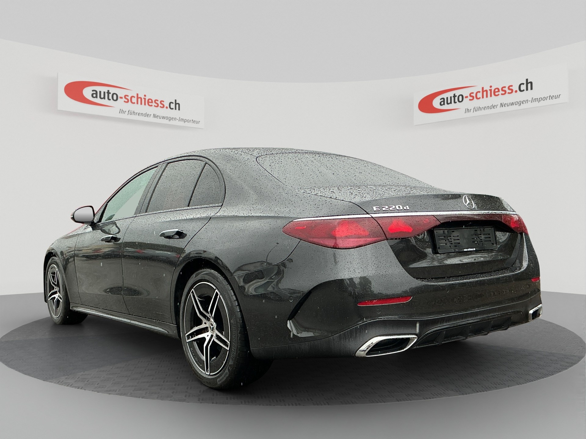 MERCEDES-BENZ E 220 d AMG Line 9G-Tronic Night-showroom-element-2