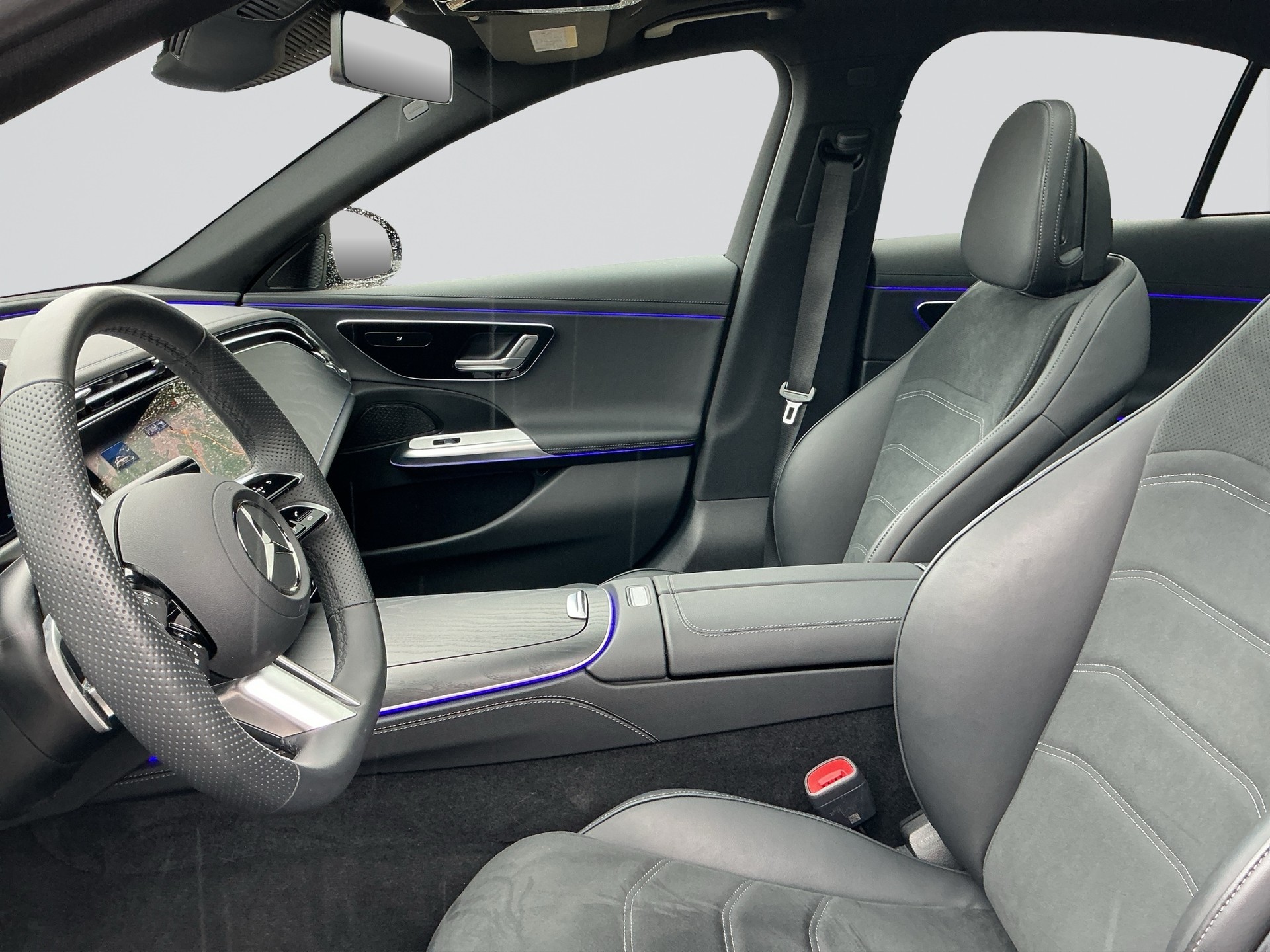MERCEDES-BENZ E 220 d AMG Line 9G-Tronic Night-image-5