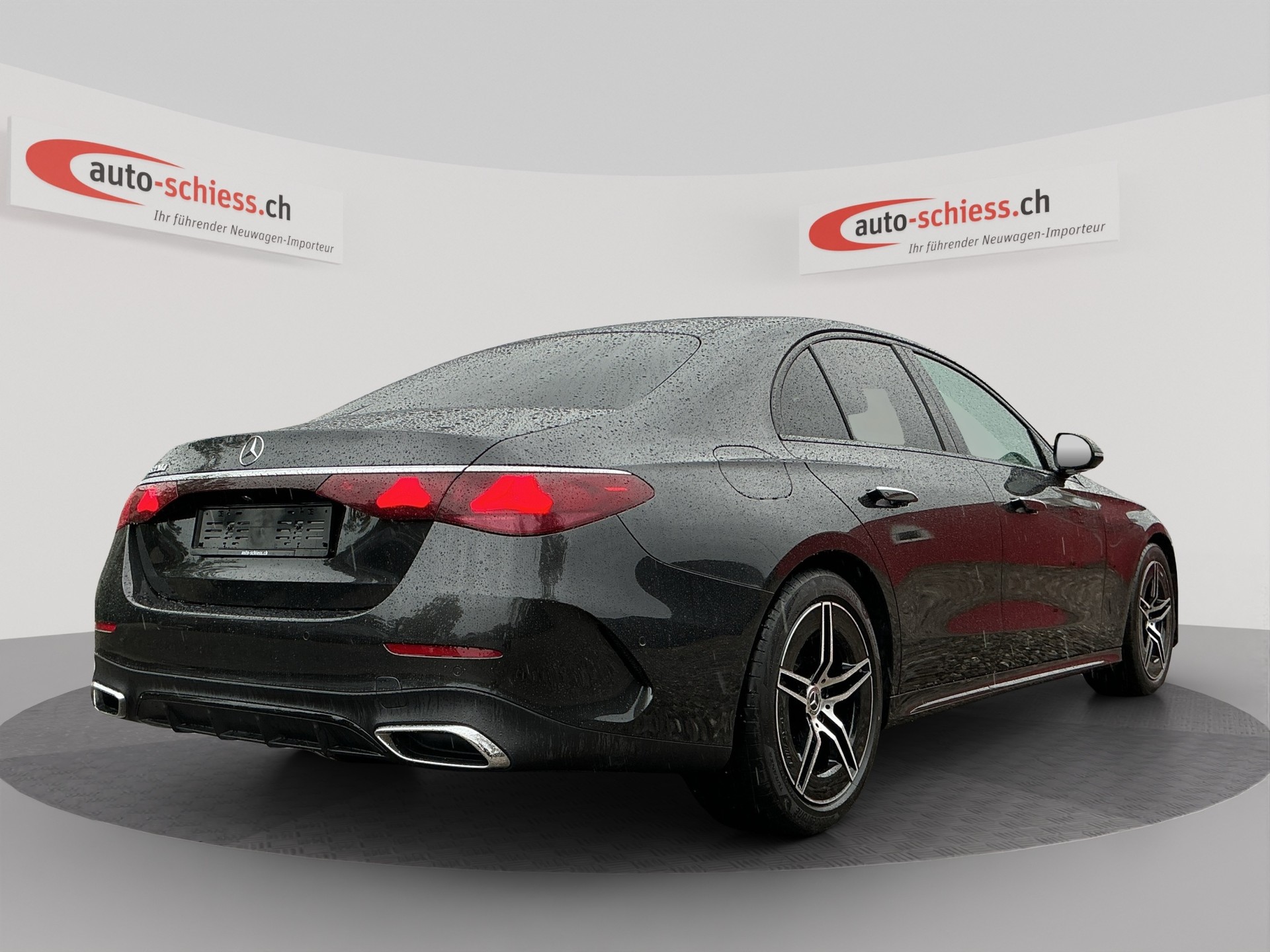 MERCEDES-BENZ E 220 d AMG Line 9G-Tronic Night-image-4