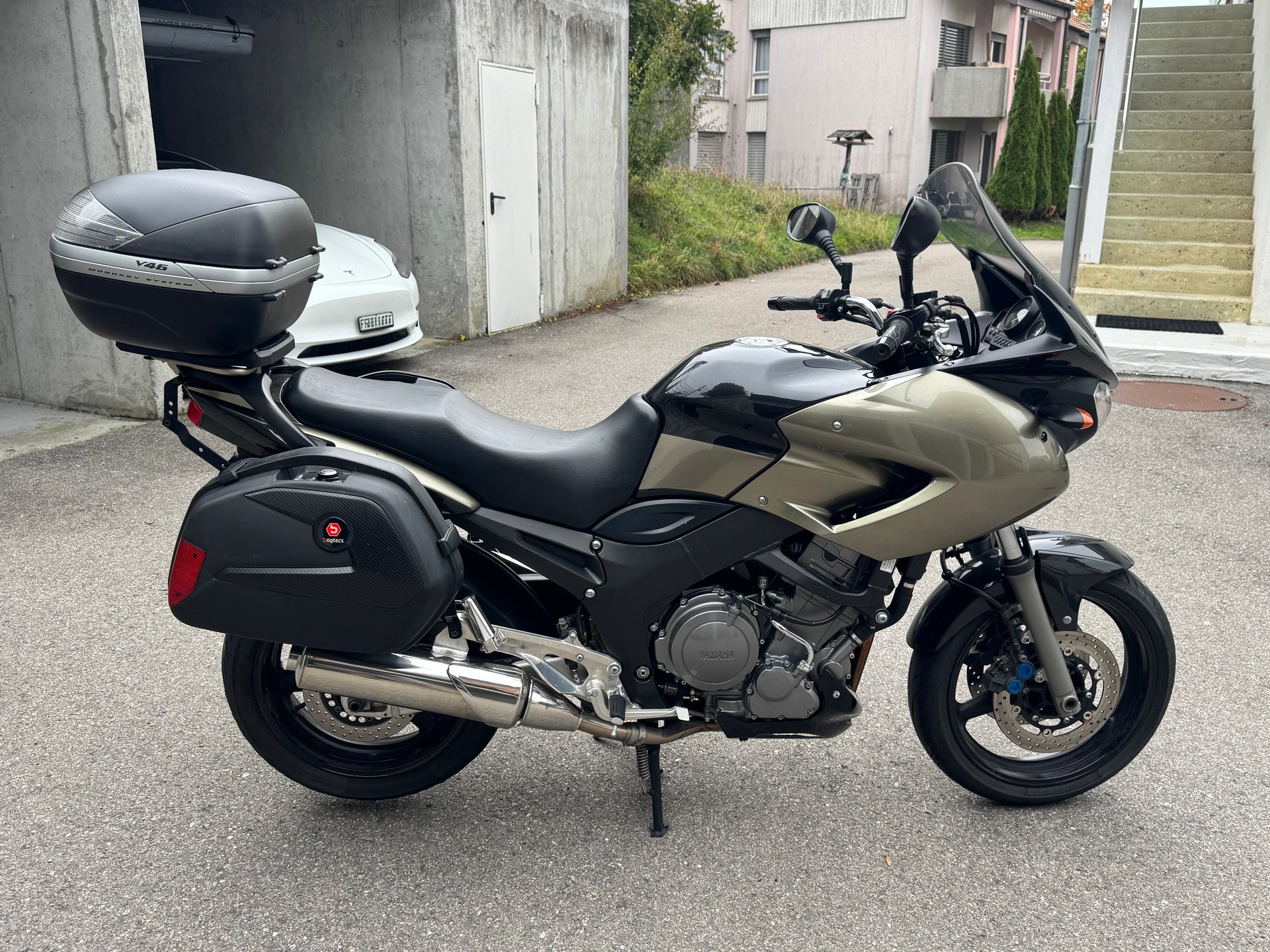 YAMAHA TDM 900 ABS I.E-image-3