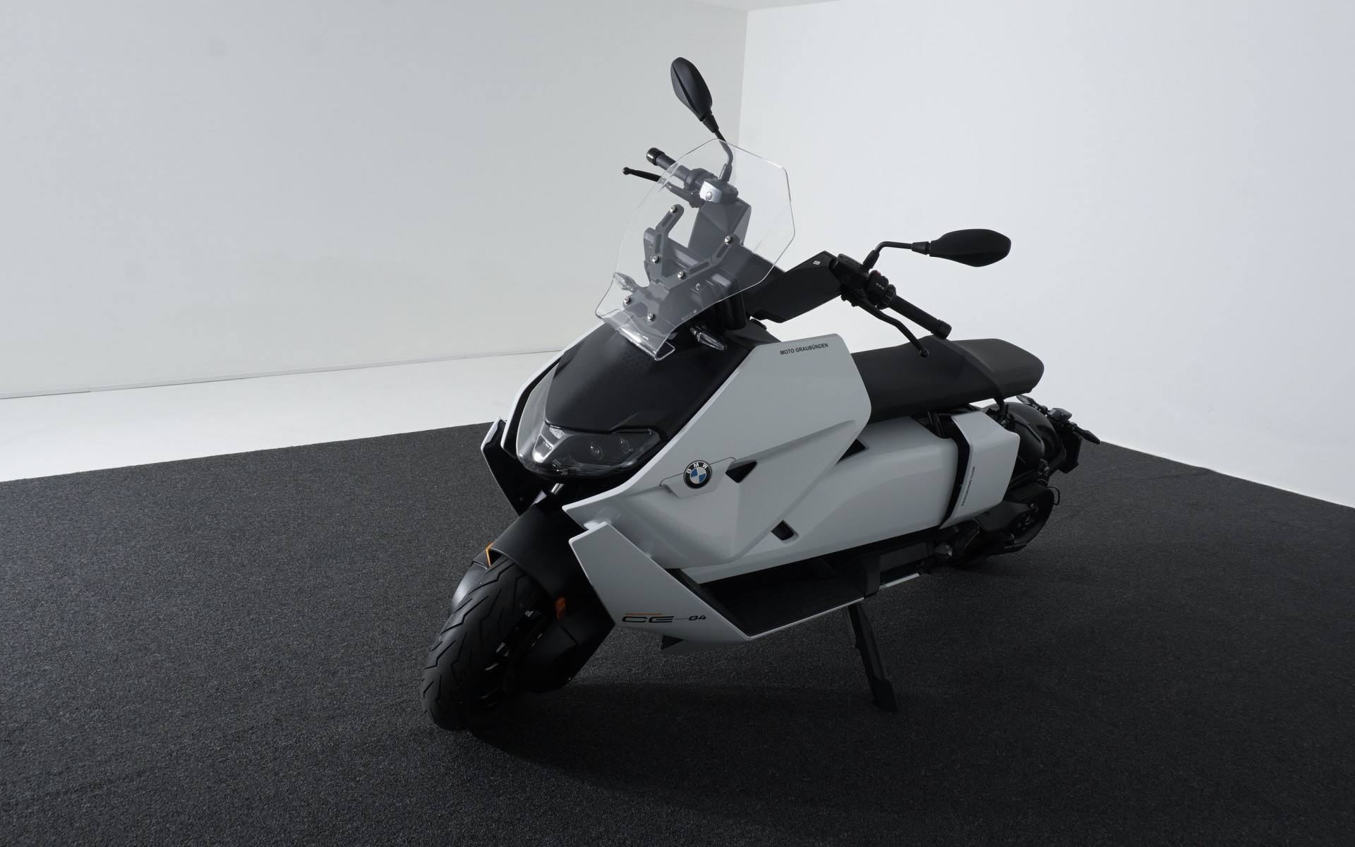 BMW CE 04-image-6