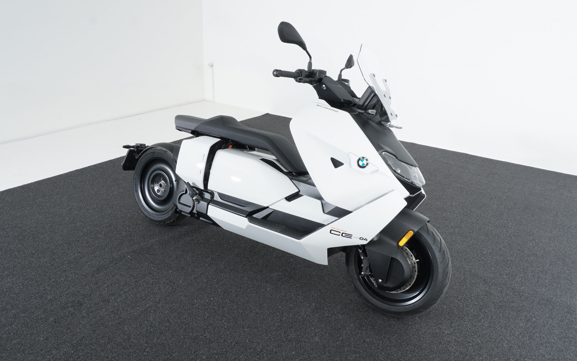 BMW CE 04-image-7