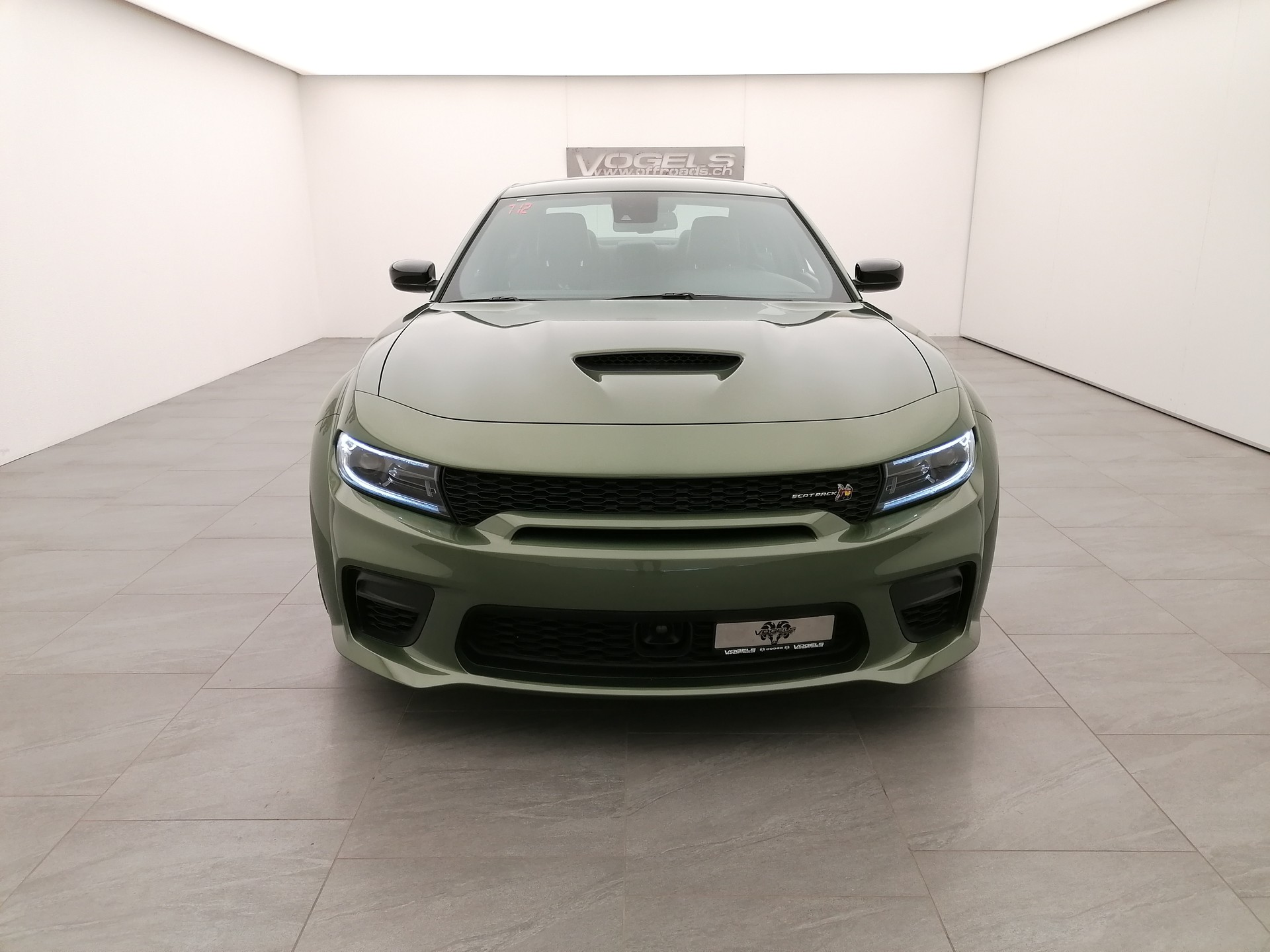 DODGE Charger 392 Scatpack WB Jailbreak-showroom-element-1