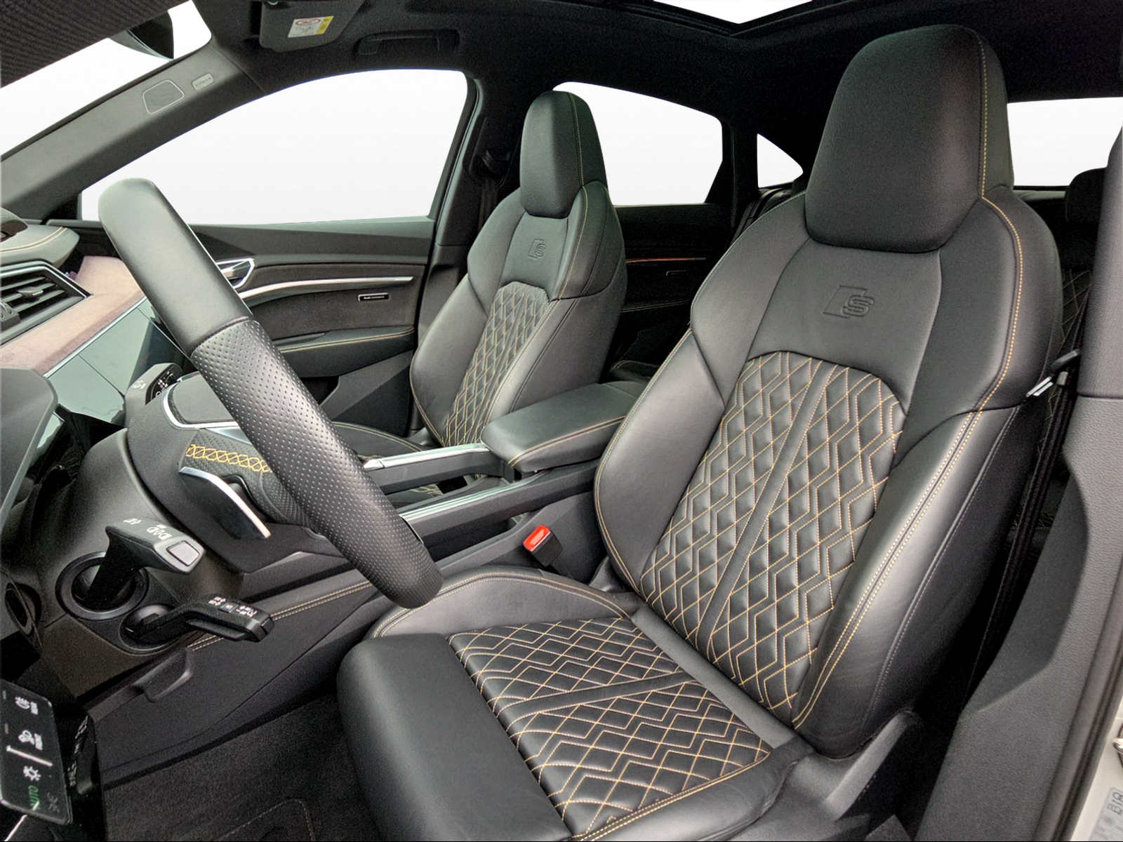 AUDI e-tron S Sportback quattro-image-7