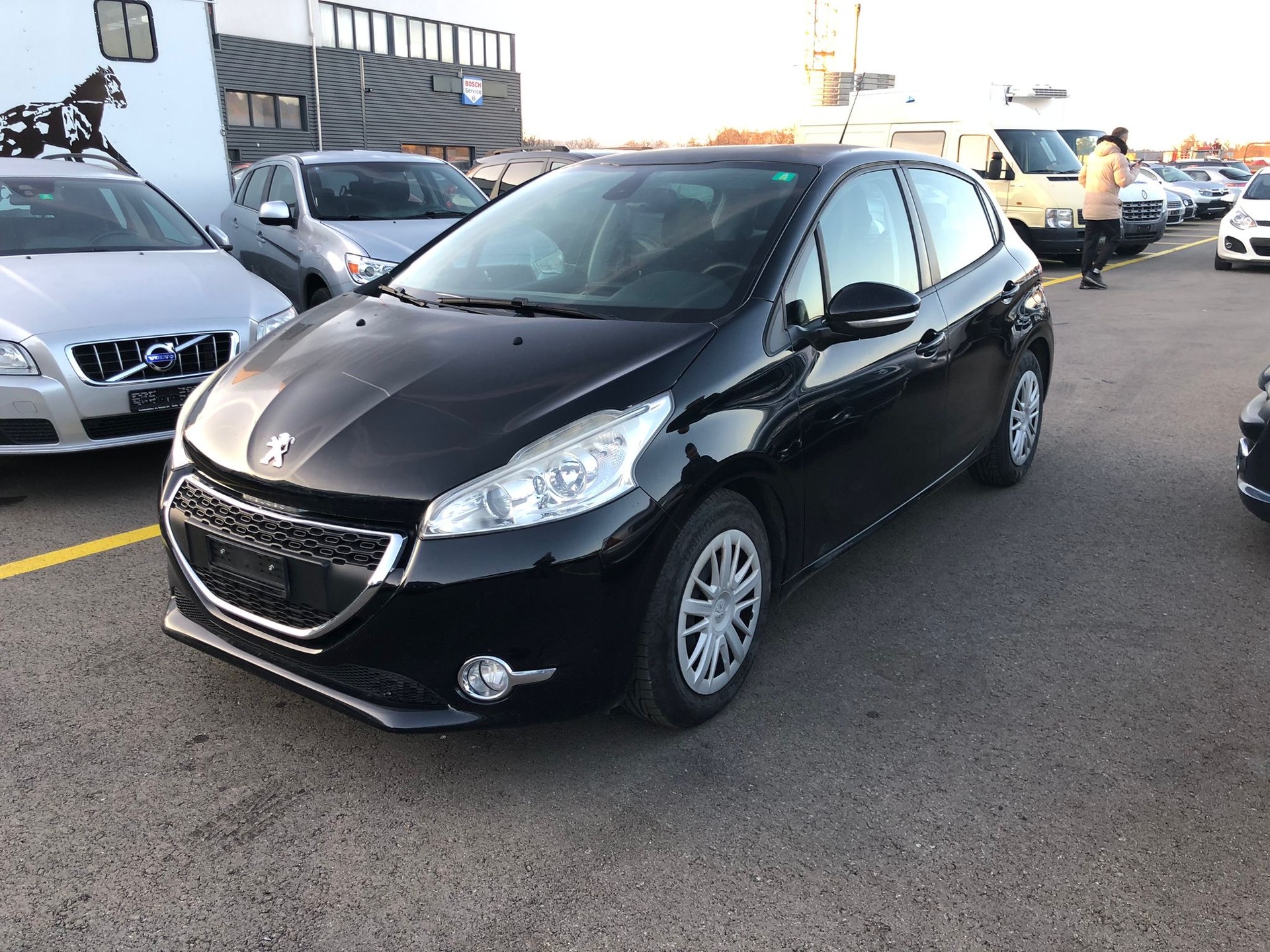 PEUGEOT 208 1.4 VTI Active-image-2