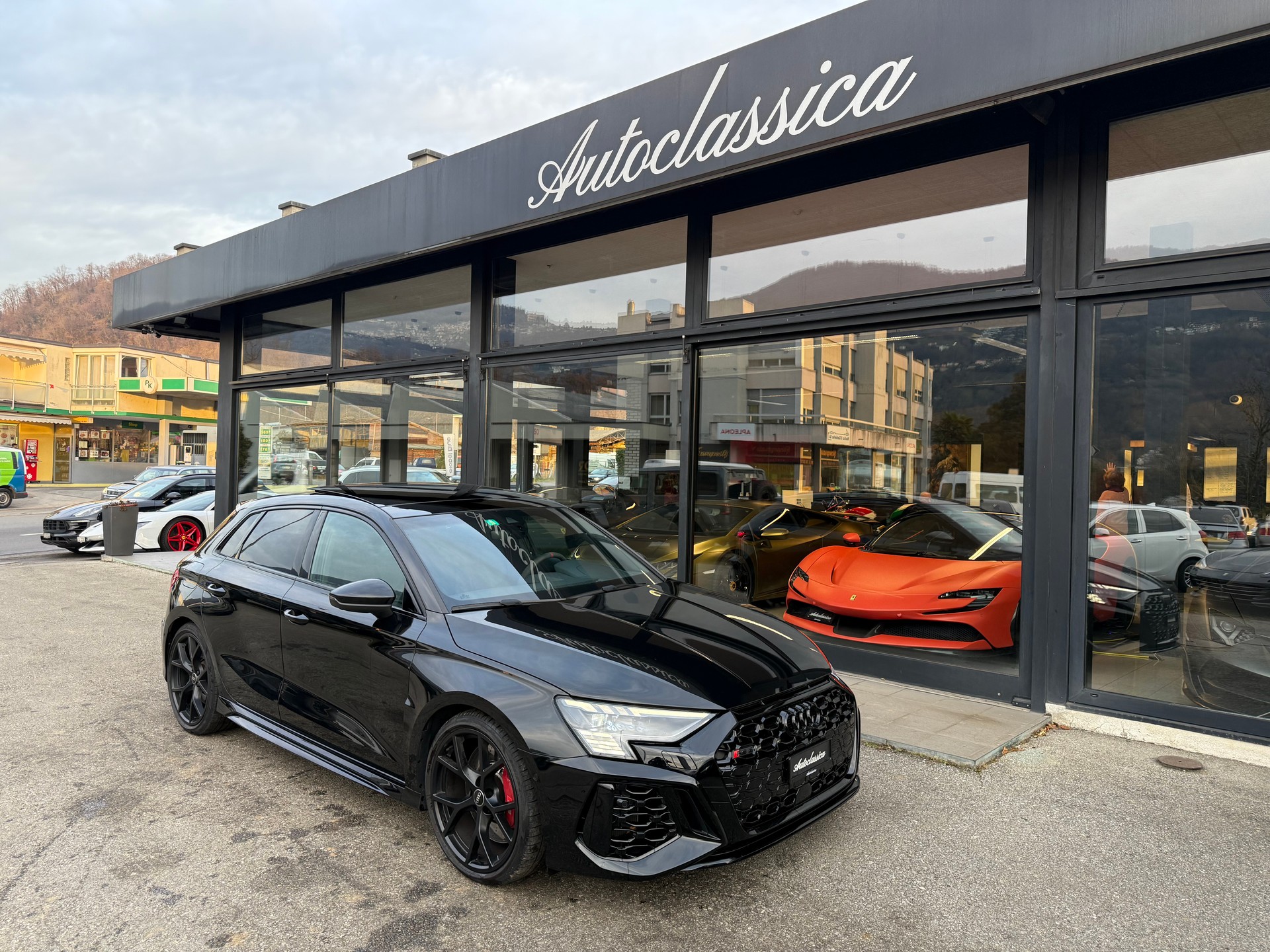 AUDI RS3 Sportback 2.5 TSI quattro-image-4
