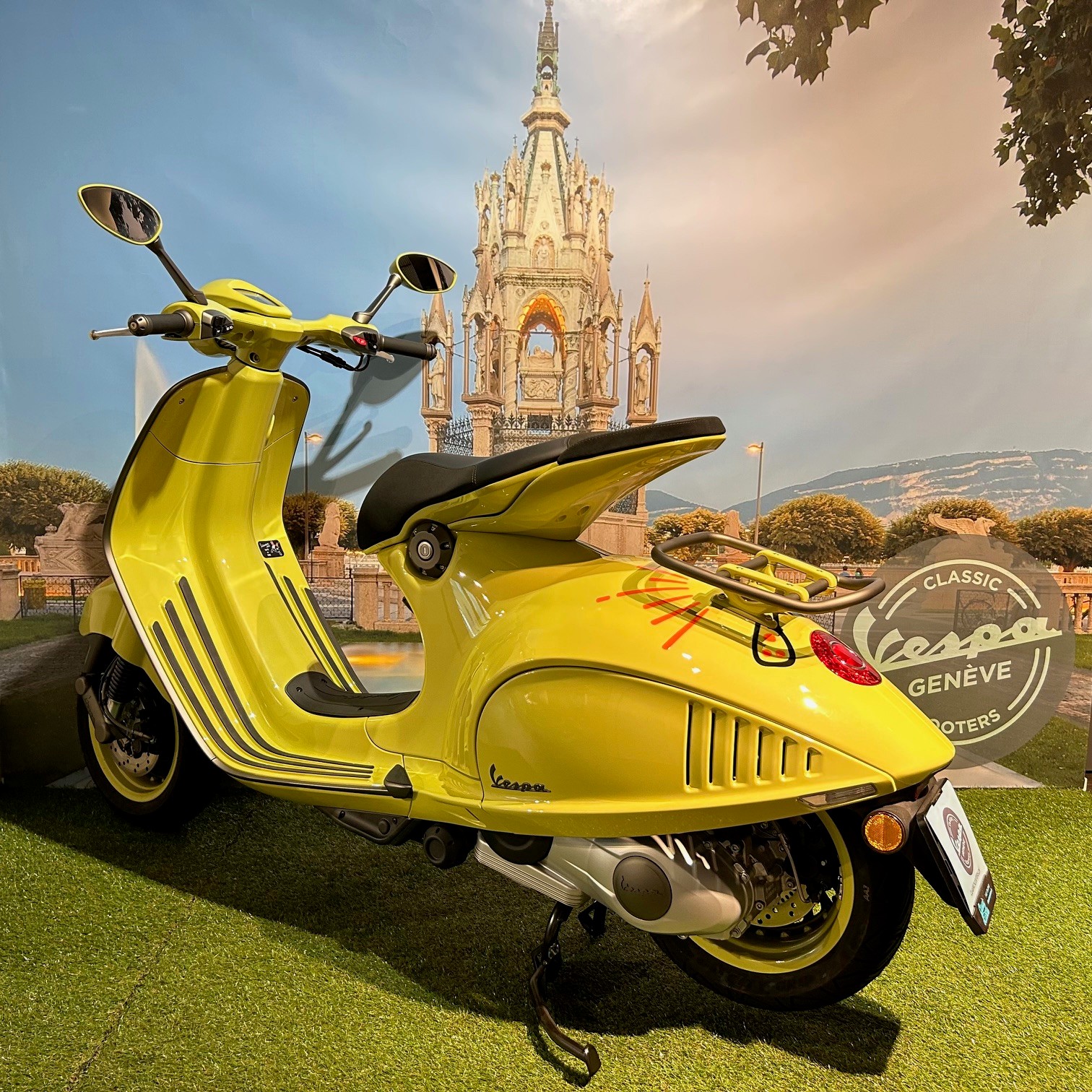 PIAGGIO Vespa 946 125 Bunny 10 Anniversario-image-3
